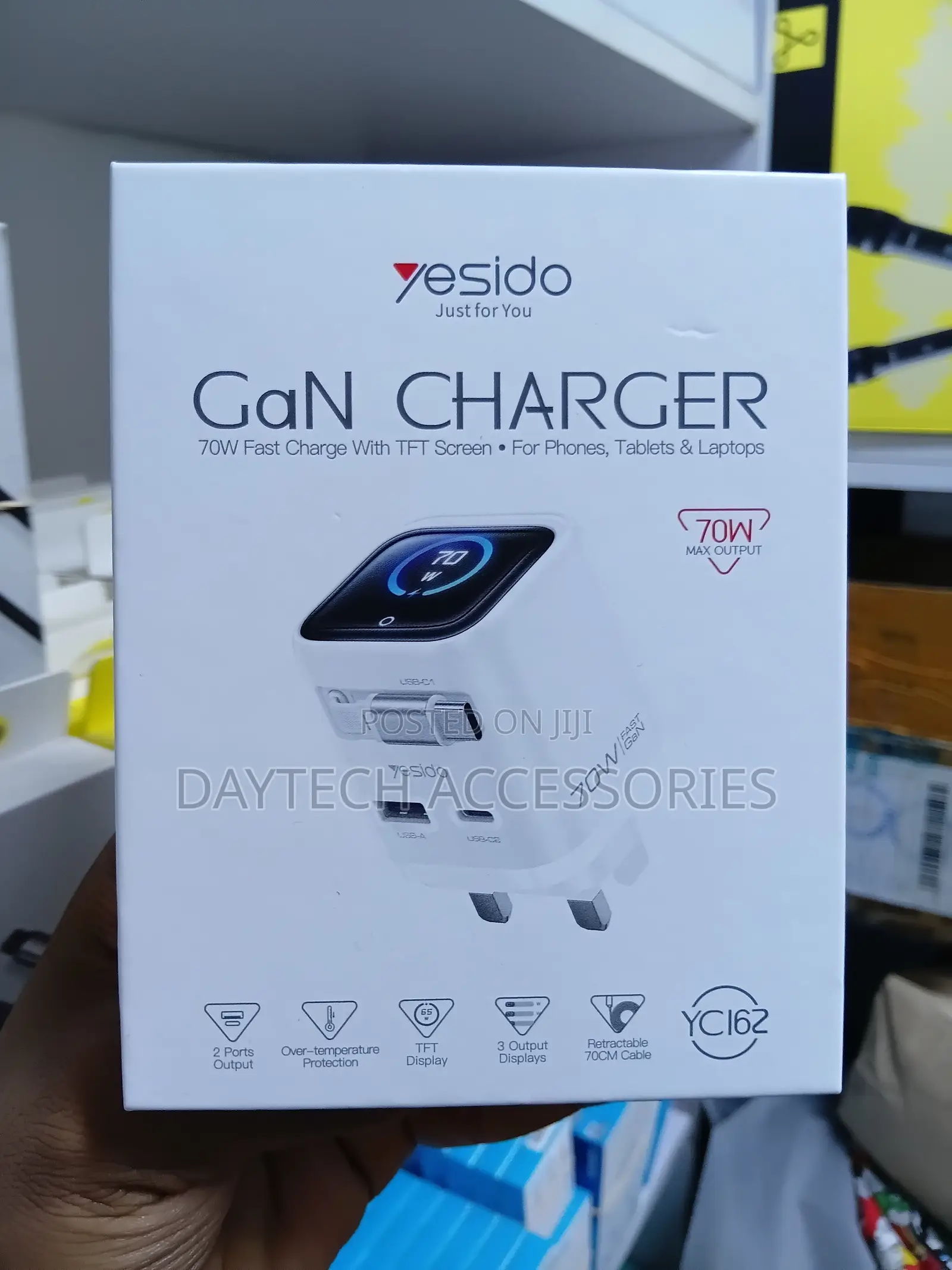 The Yesido YC162 Is a 70W GaN Fast Charger Featuring a TFT Screen