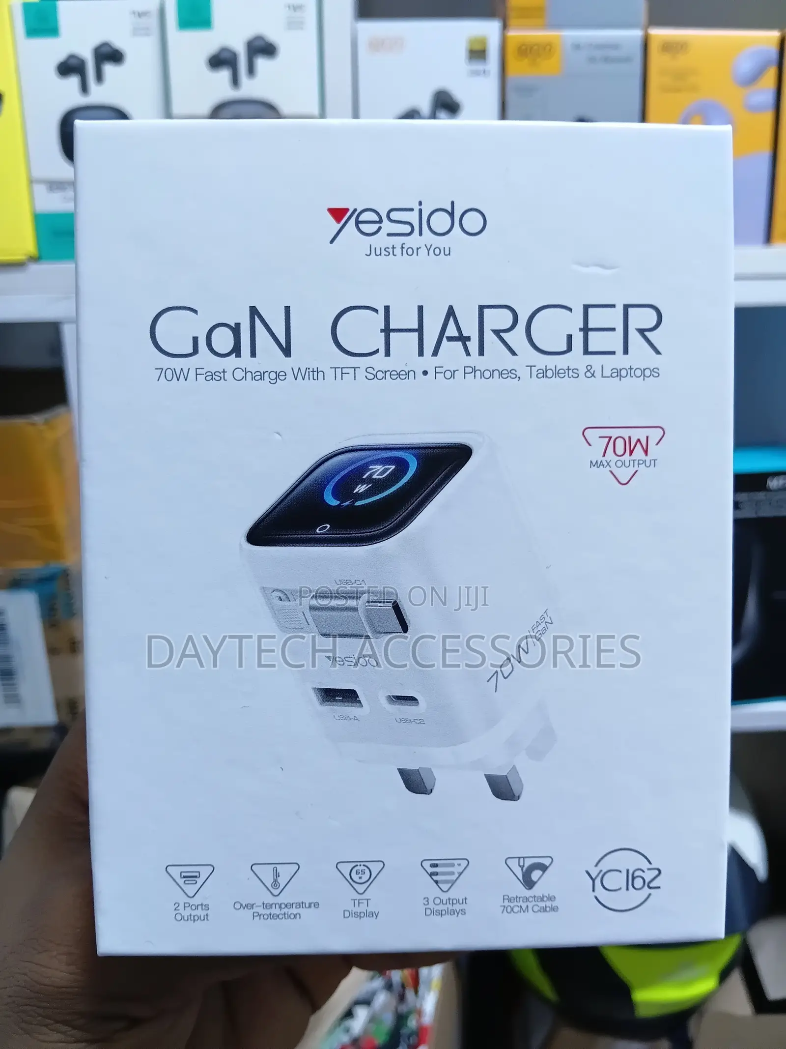 The Yesido YC162 Is a 70W GaN Fast Charger Featuring a TFT Screen