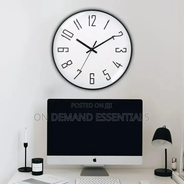 Classic Quartz Clock 30cm Modern Minimalist