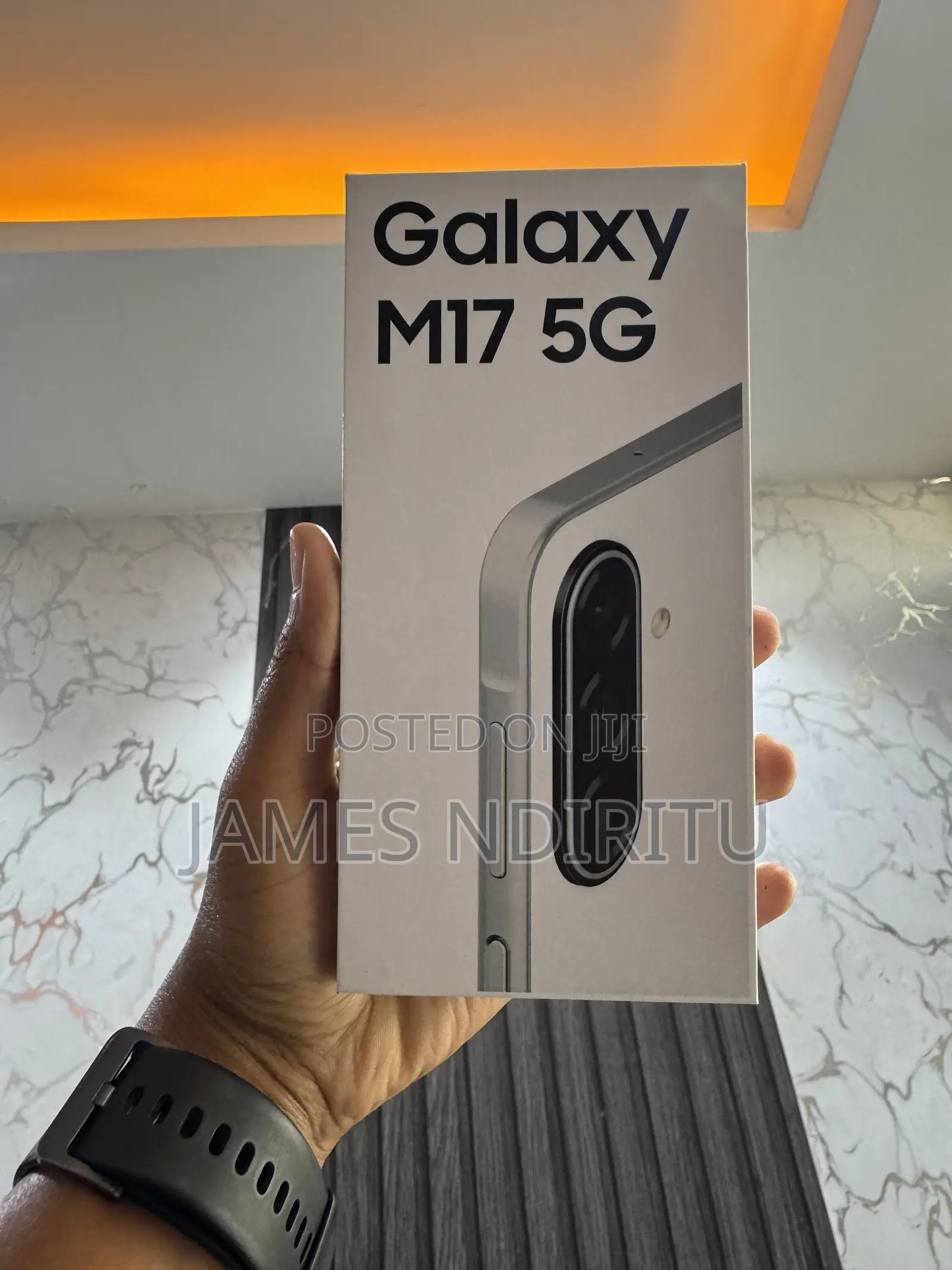 New Samsung Galaxy M17 5G 128 GB Silver