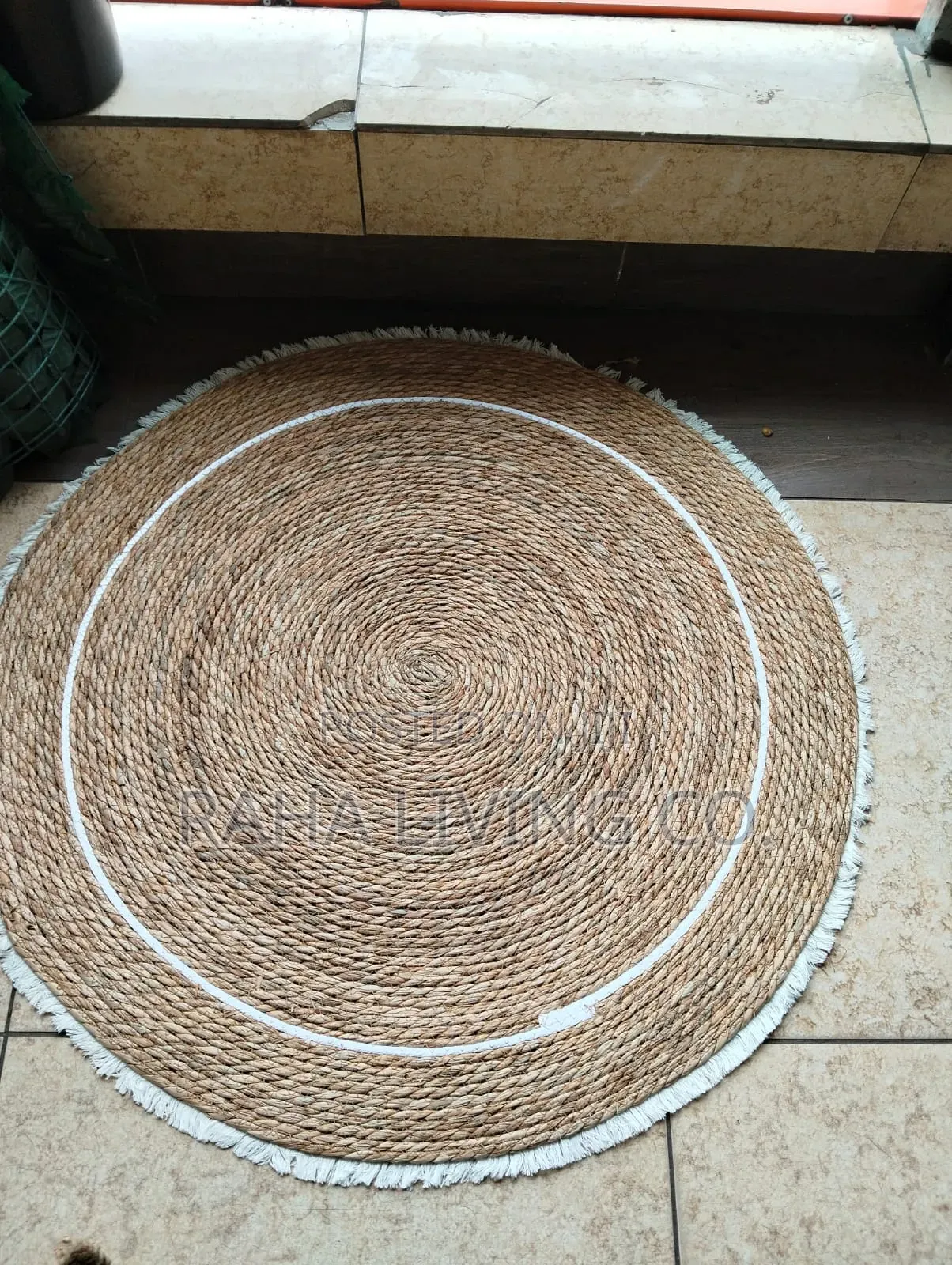 Hand Braided Natural Round Jute Rug for Home Décor