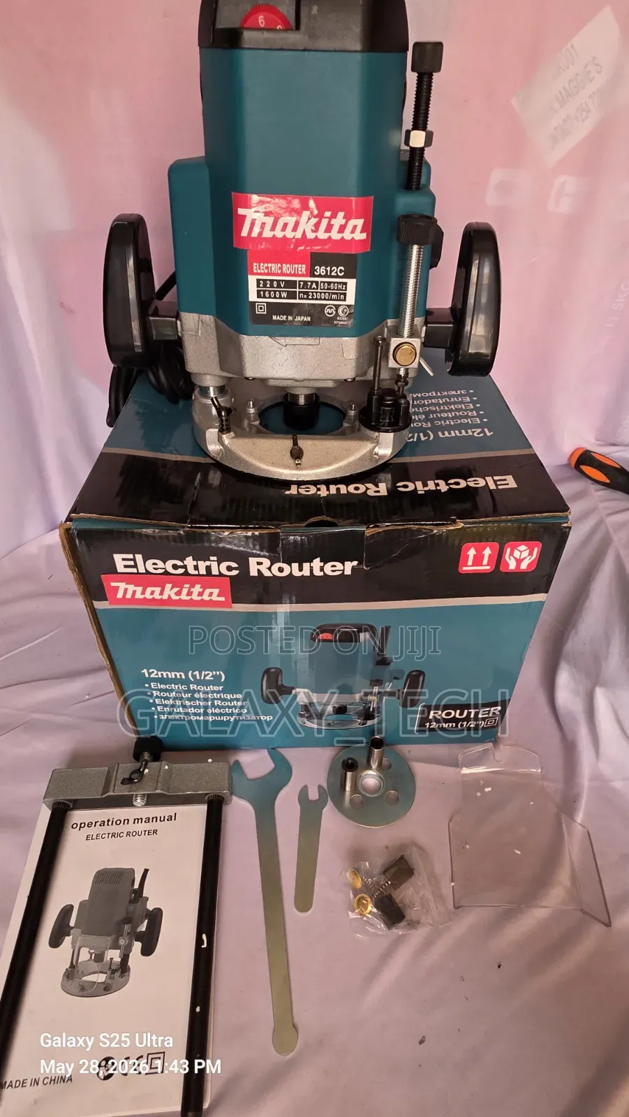 Makita 12mm Electric Router