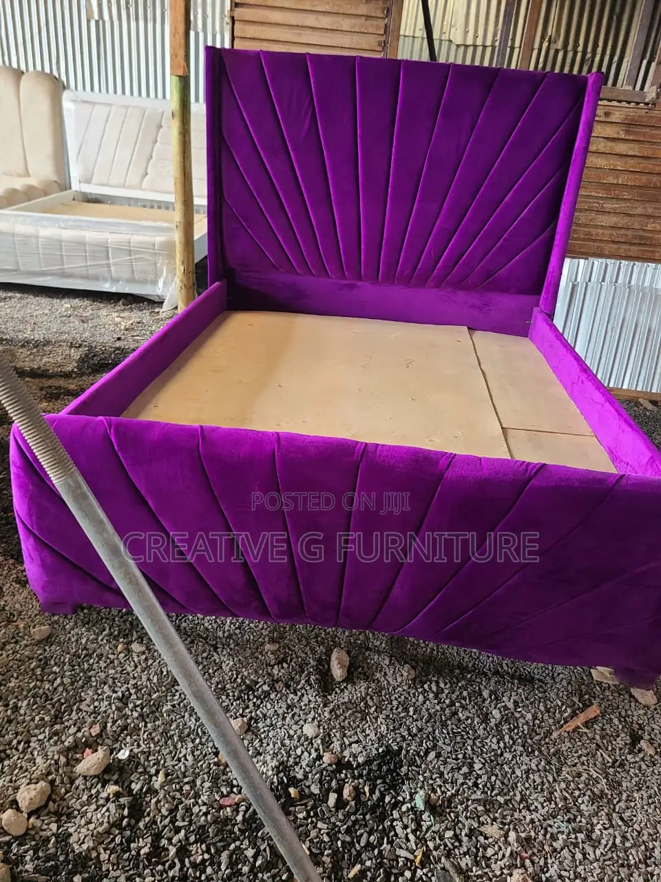 4x6 Chester Bed – Luxurious Purple Velvet