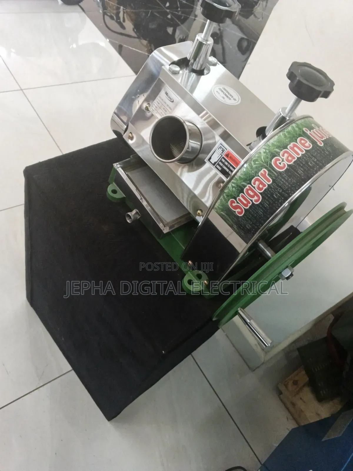 Complete IiImported Sugarcane Juicer