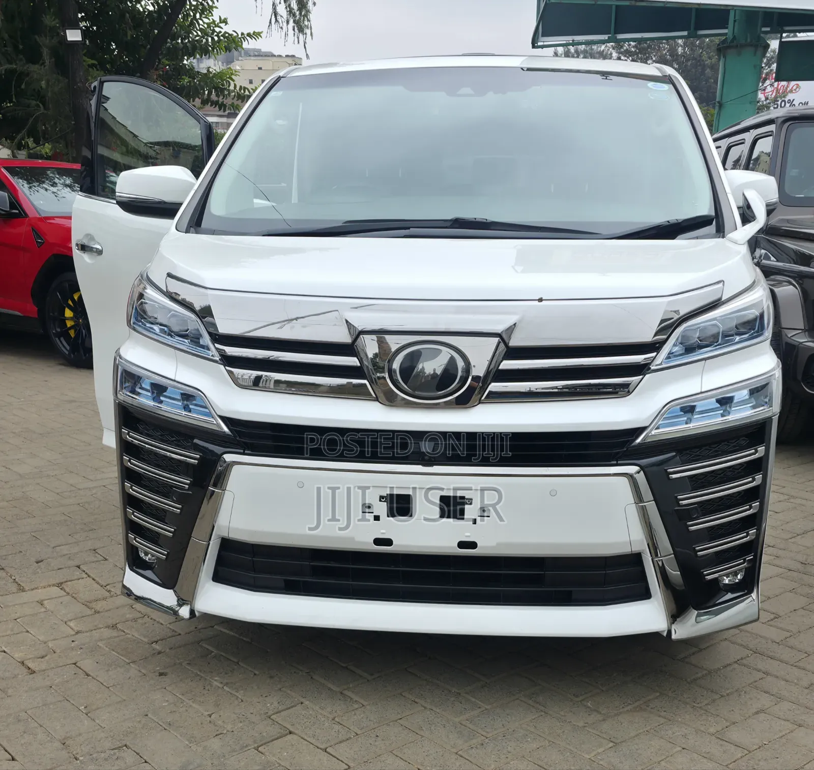 Toyota Vellfire 2019 White