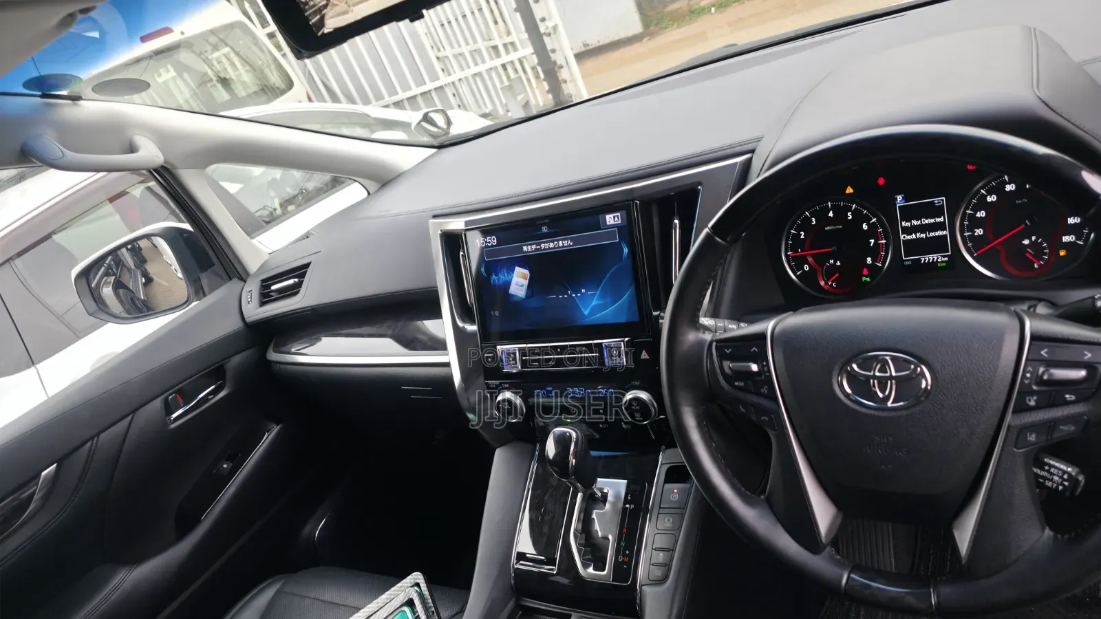 Toyota Vellfire 2019 White