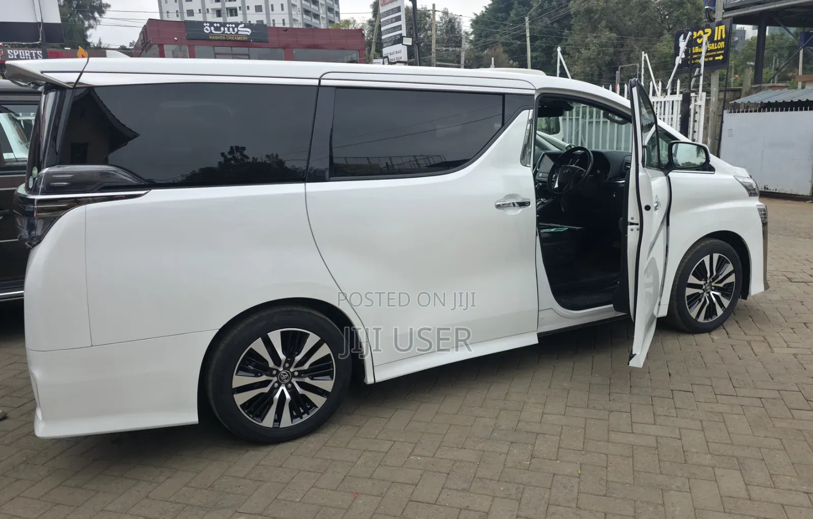 Toyota Vellfire 2019 White