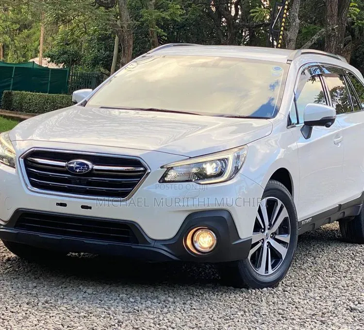 Toyota Hilux 2018 White