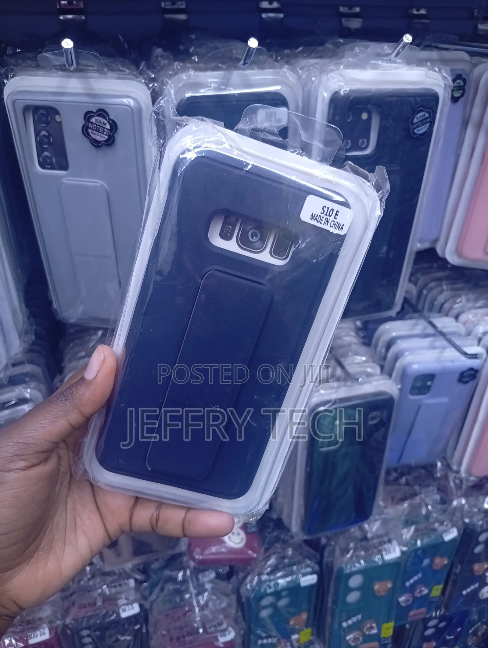 Samsung Galaxy S8 Back Cover With a Built-in Kickstand.