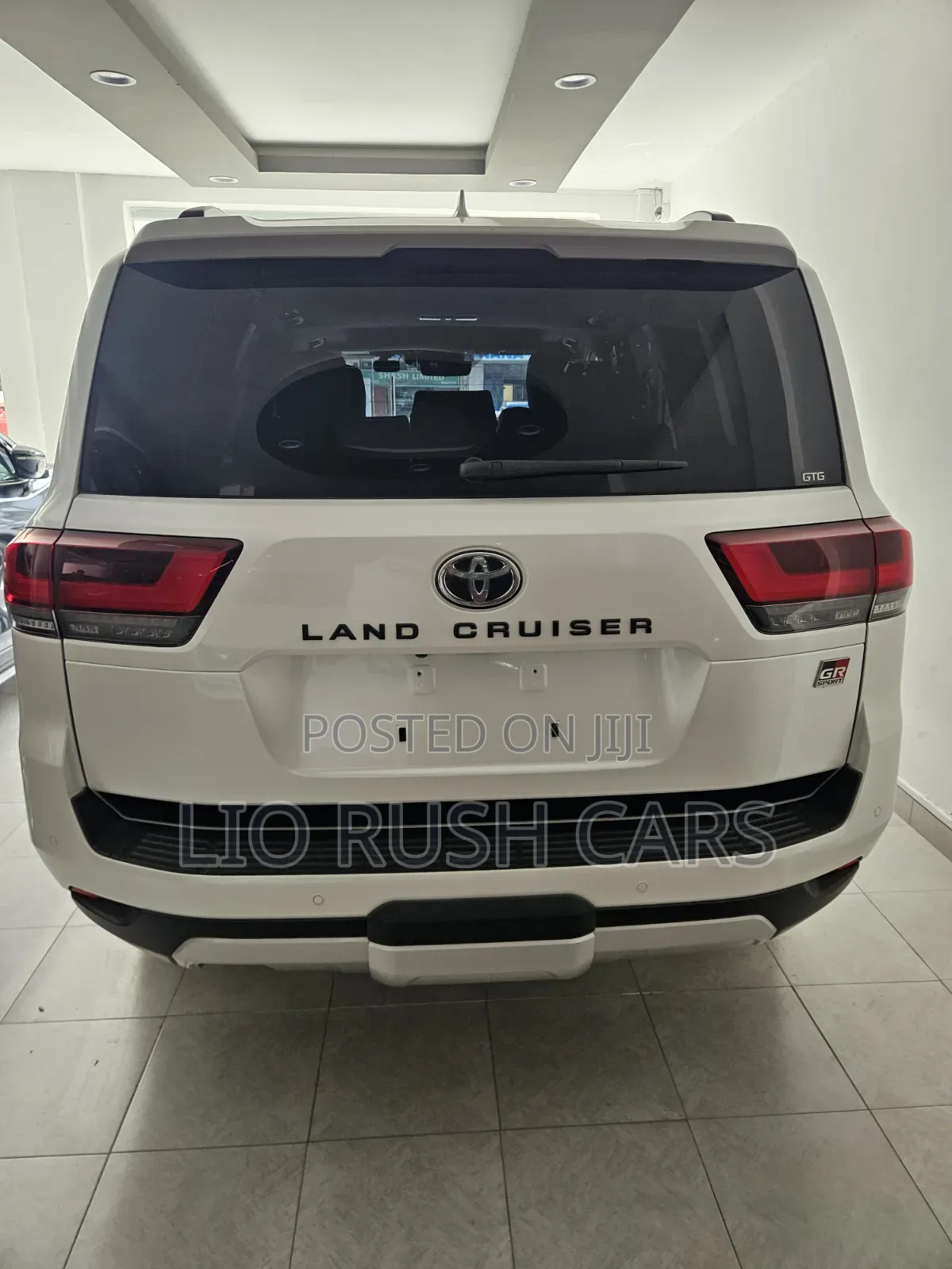 Toyota Land Cruiser 2021 White
