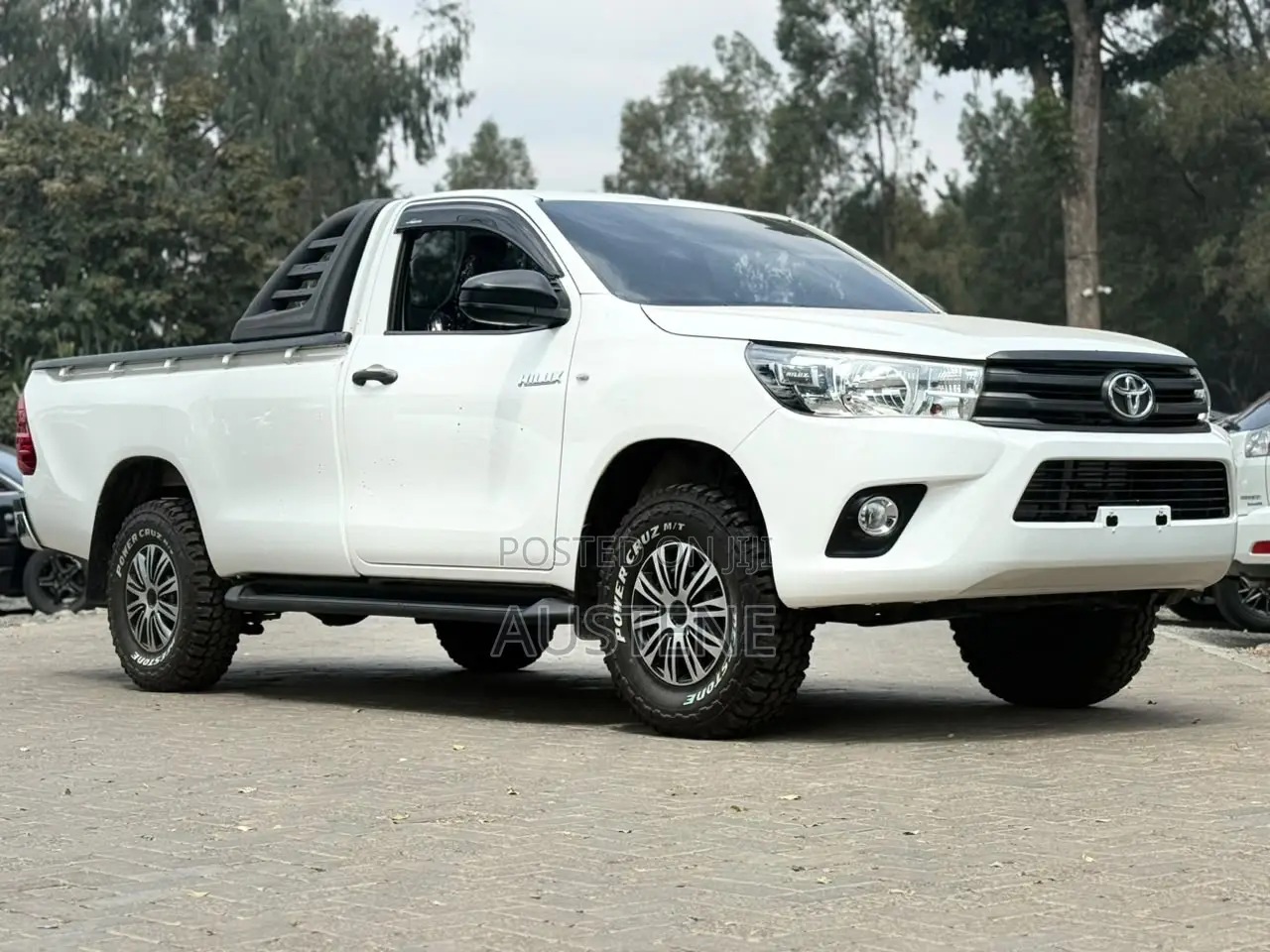 Toyota Hilux 2019 White