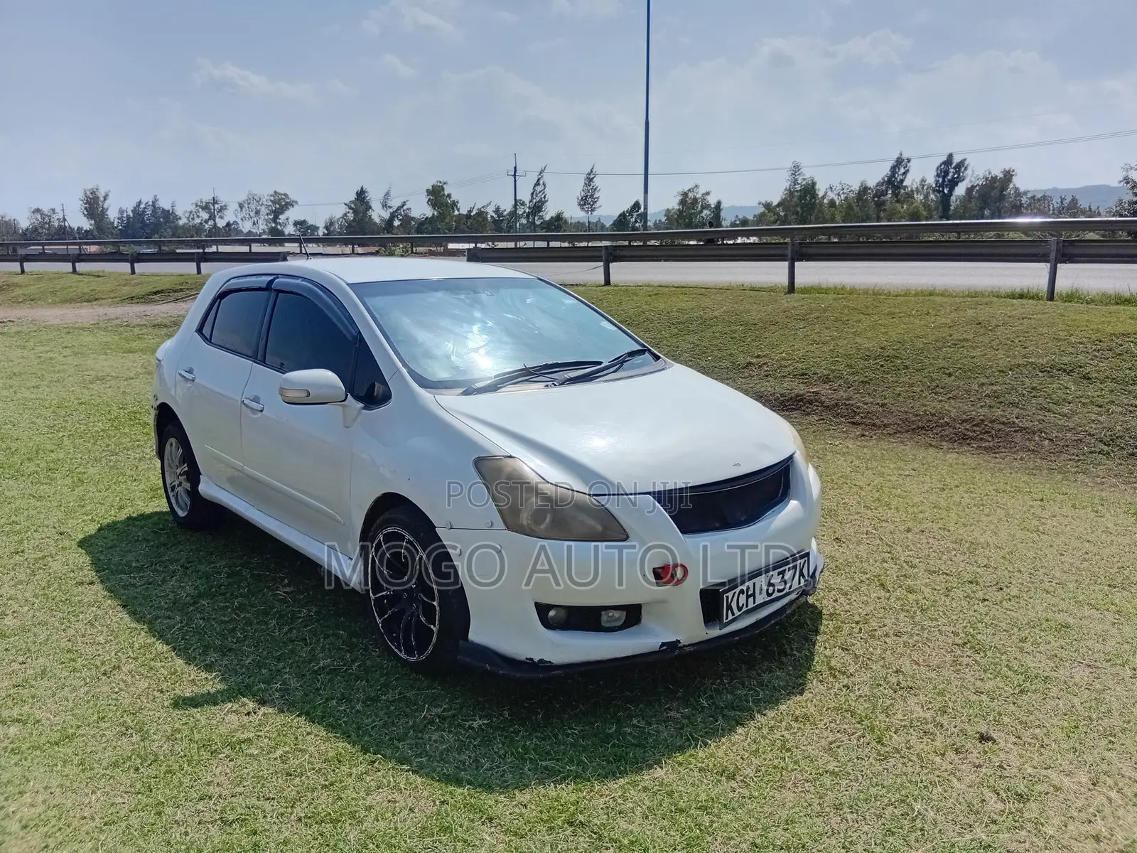 Toyota Blade 2009 White