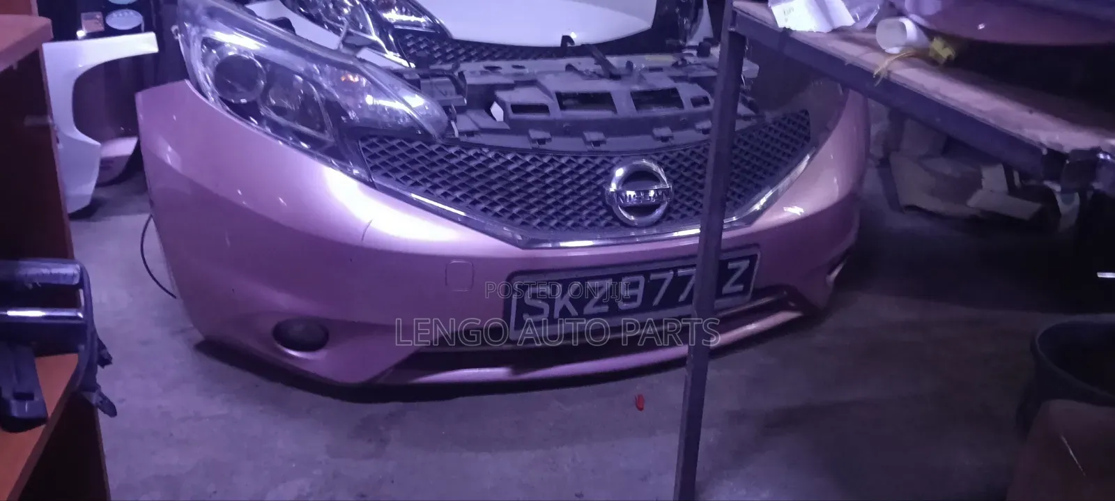 Nissan Note Nosecut 2015 1 PC