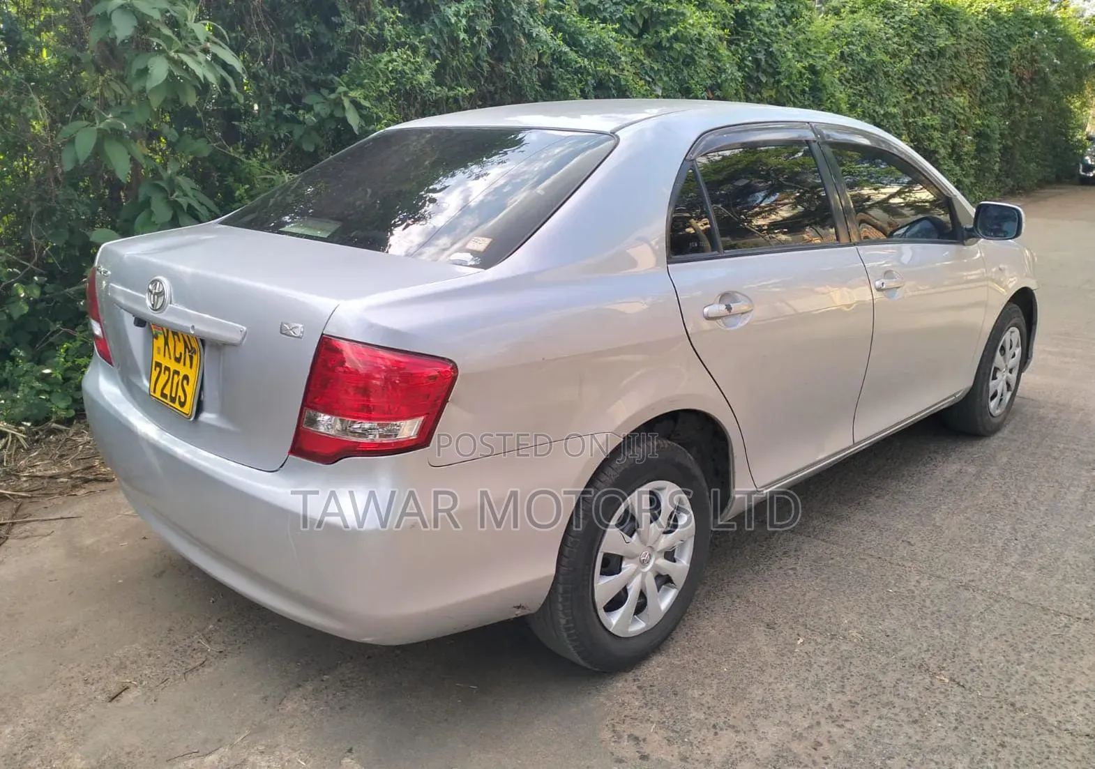Toyota Axio 2010 Silver