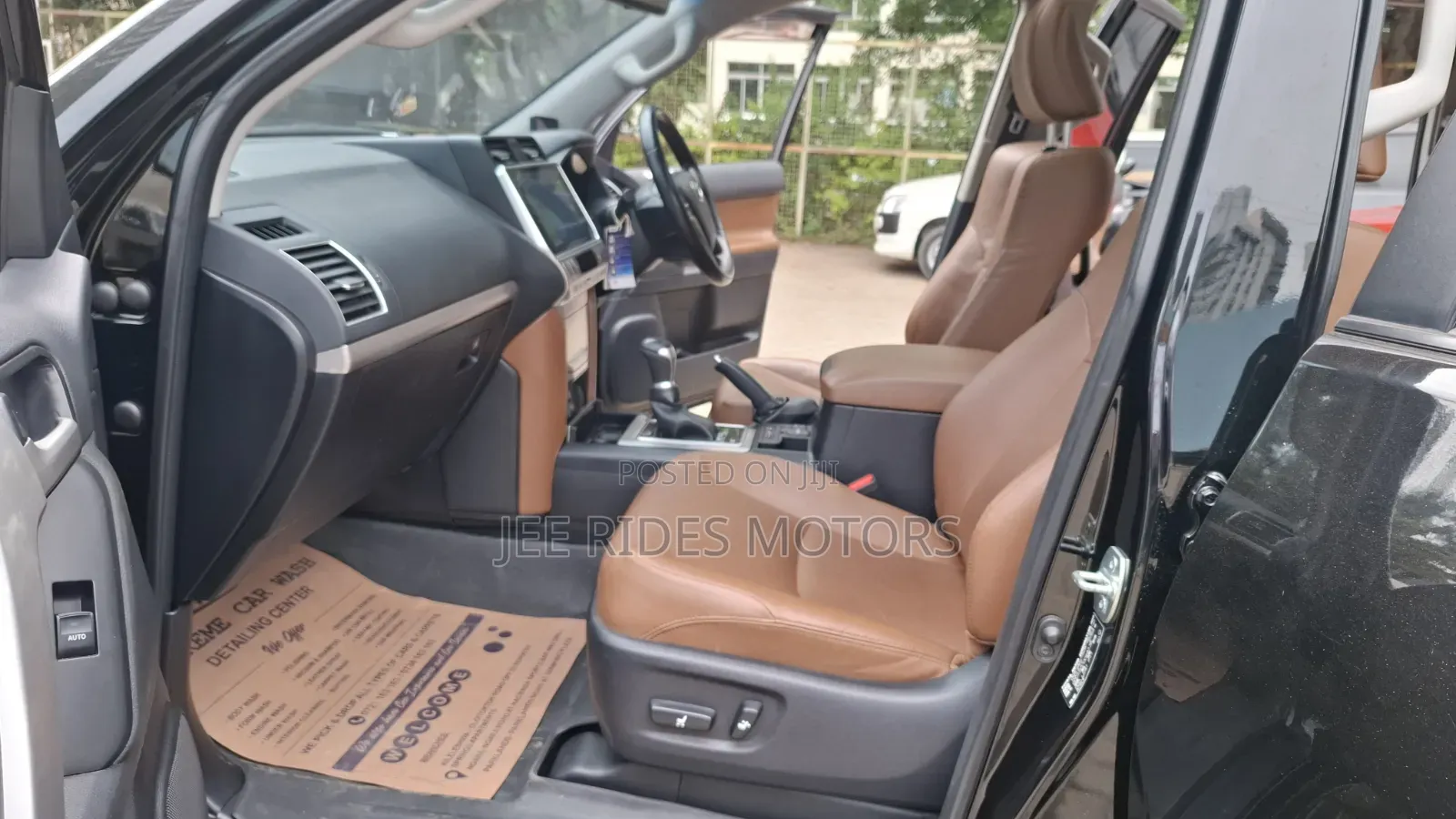 Toyota Land Cruiser Prado 2022 Black