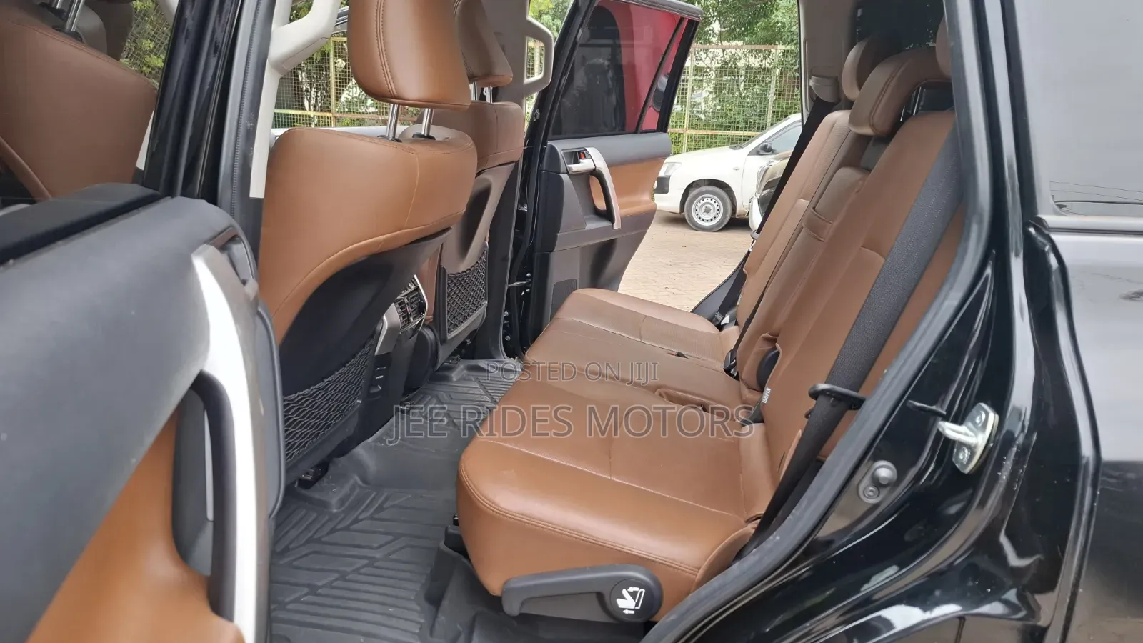 Toyota Land Cruiser Prado 2022 Black