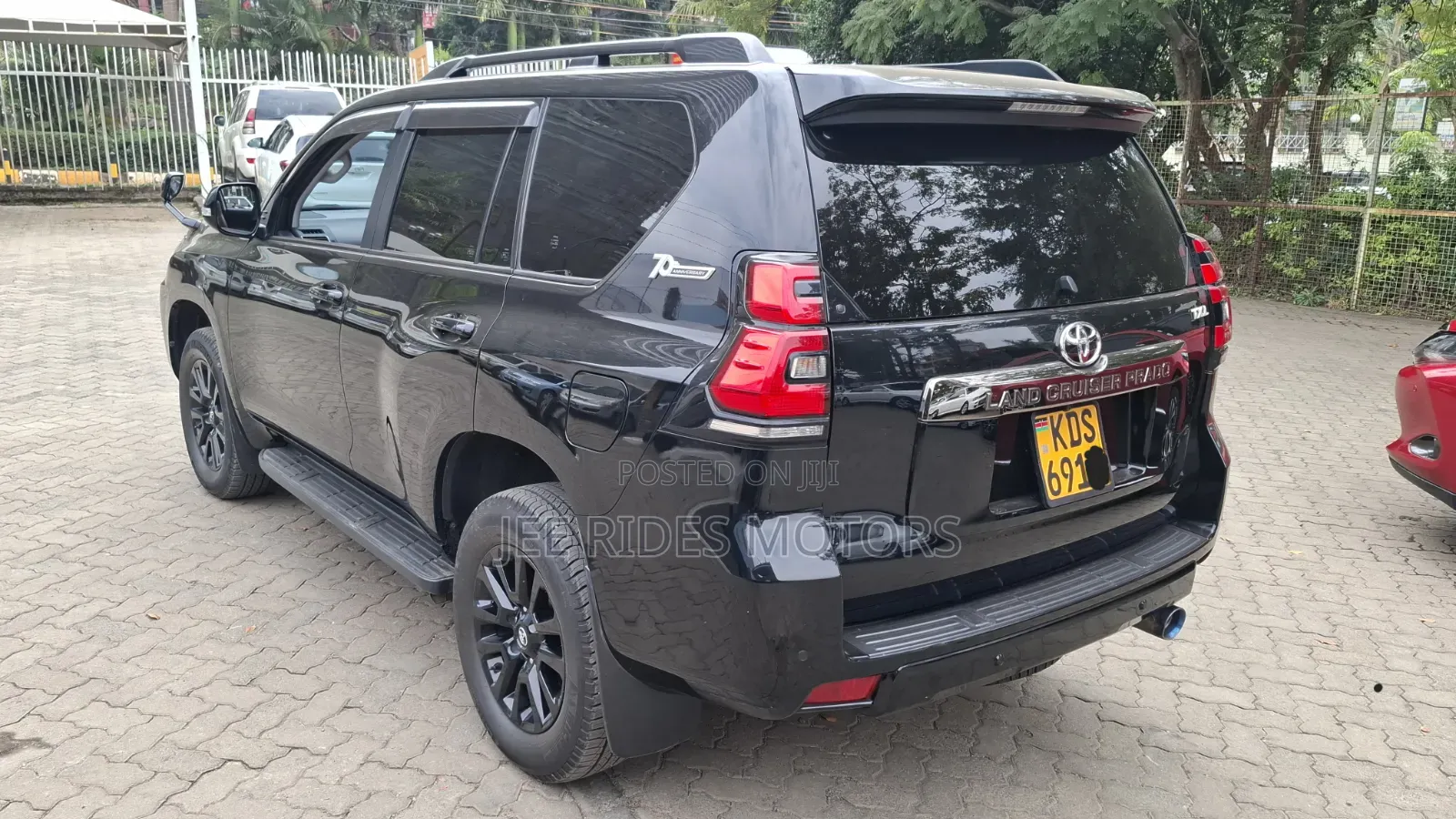 Toyota Land Cruiser Prado 2022 Black