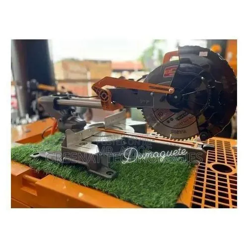 INGCO 1800W Professional Mitre Saw 255mm Blade Diameter