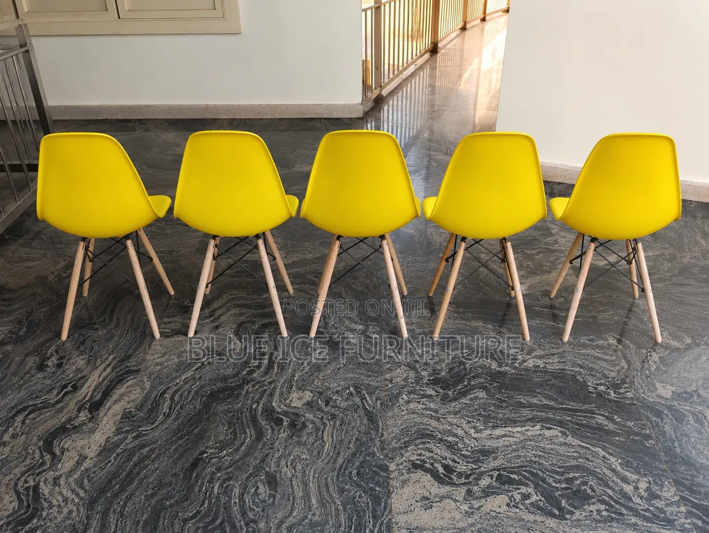 Modern Salon Chair