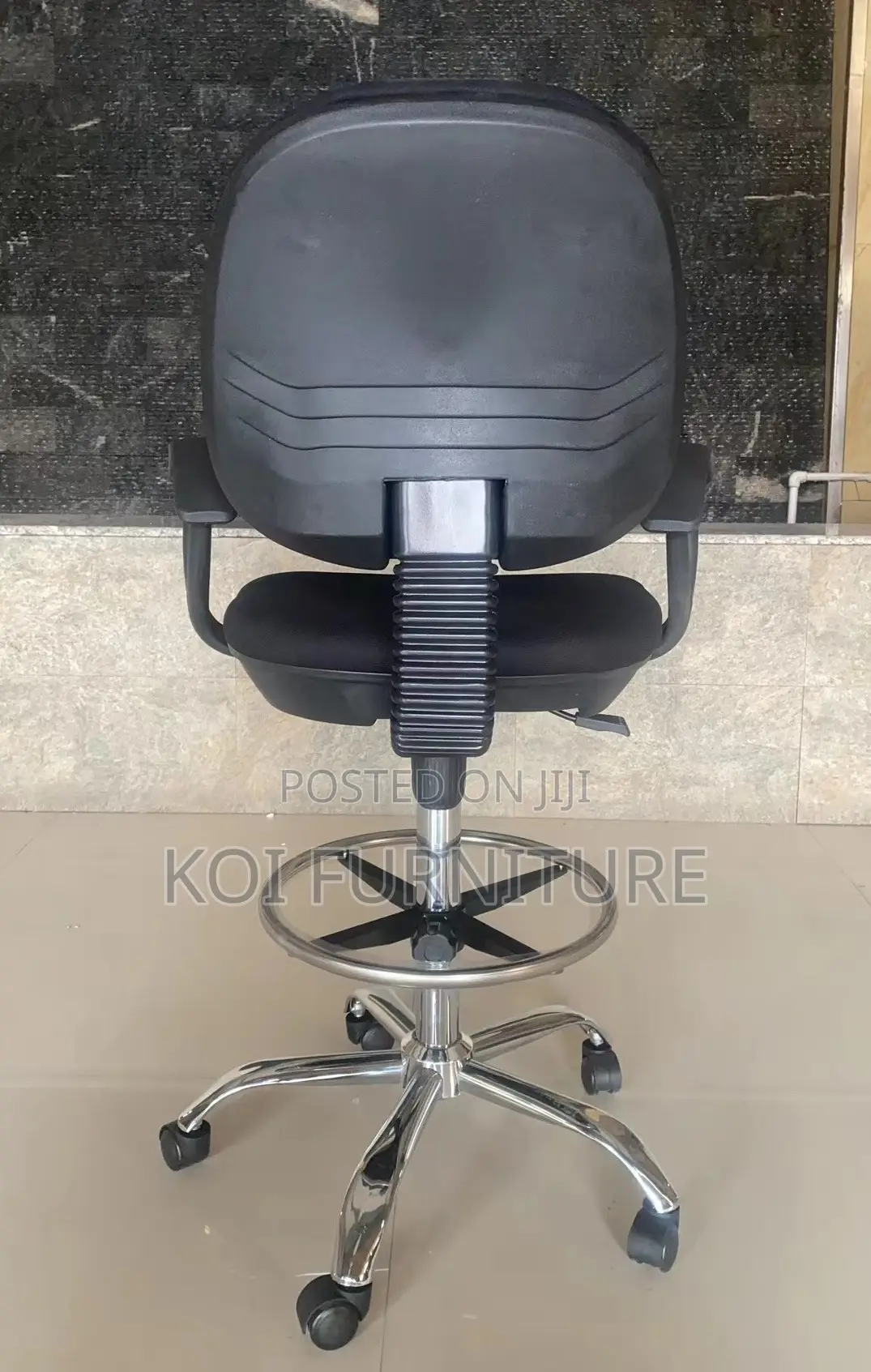 Office Chairs; Mid Back Fabric Office Chair With High Heights