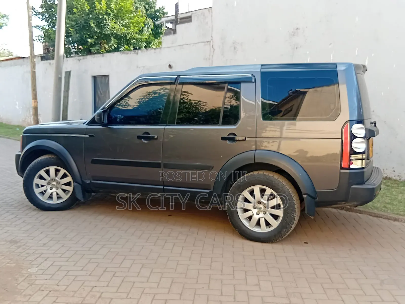 Land Rover Discovery 2005 Gray