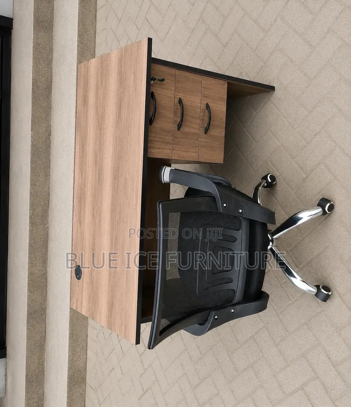 Modern Office Desk and Breathable Mesh