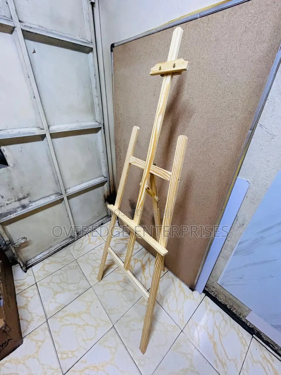 Quality Wooden Tripod Stand