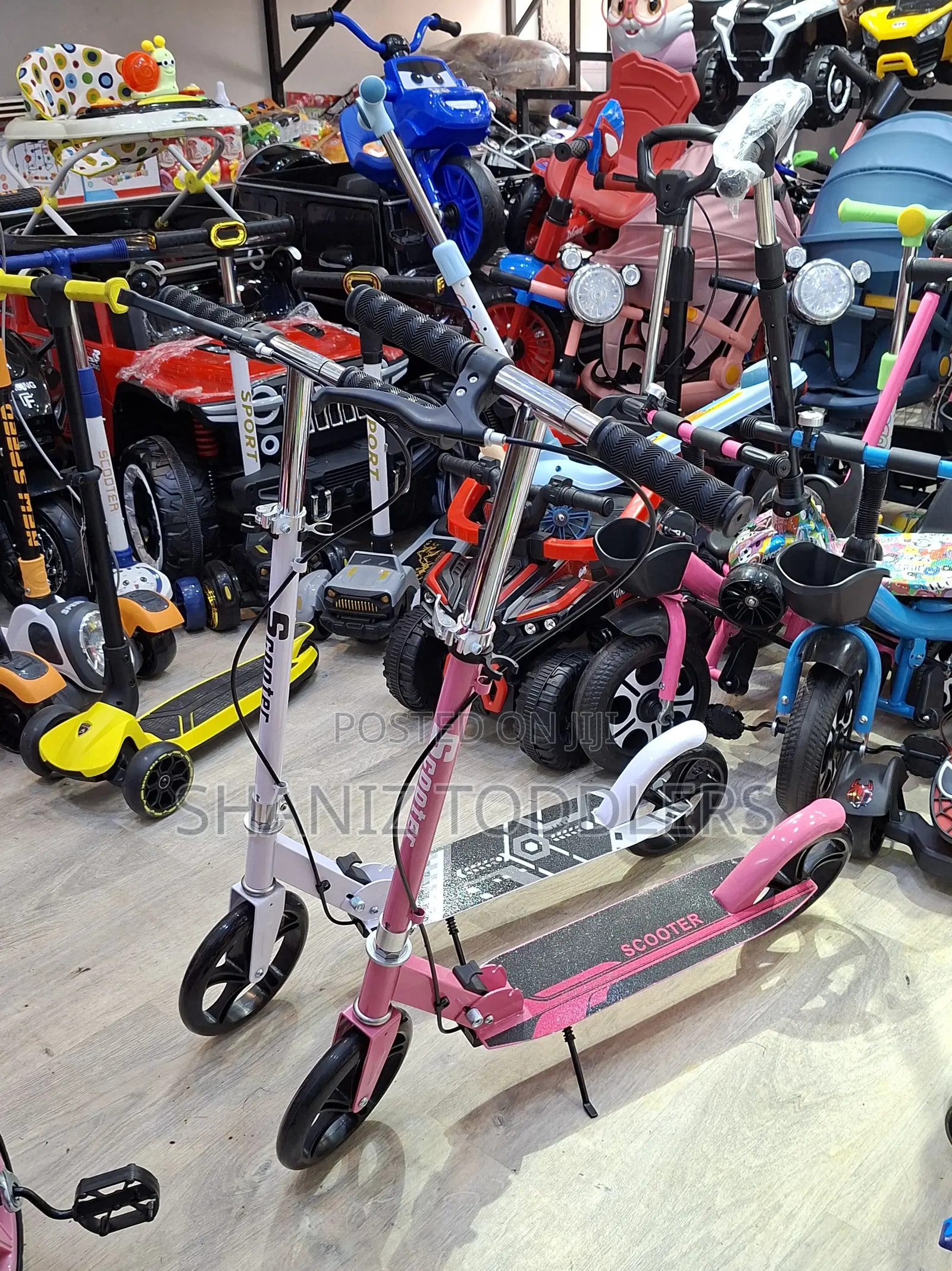 Adjustable Scooter for Kids Adults (6 Years +)