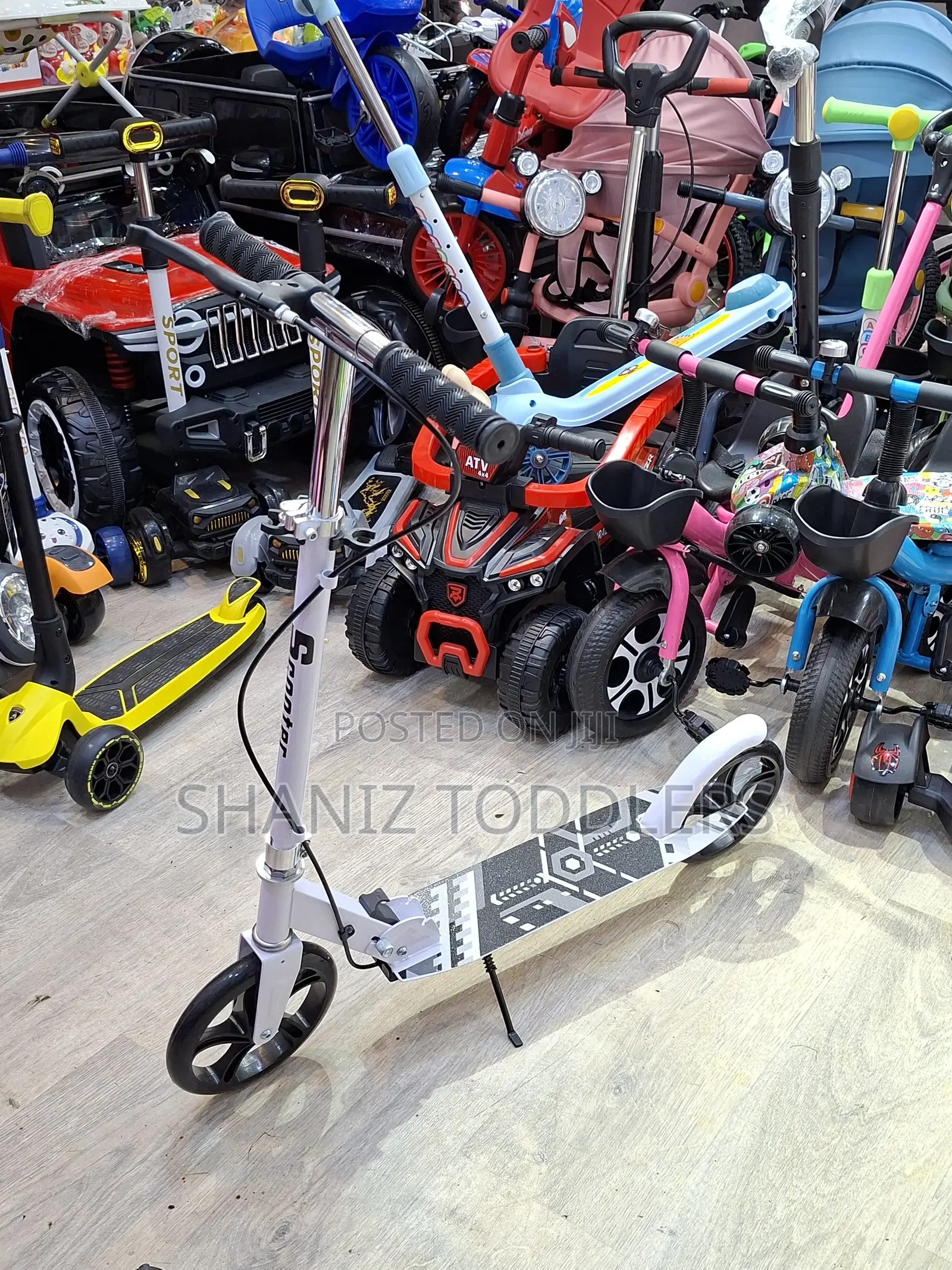 Adjustable Scooter for Kids Adults (6 Years +)