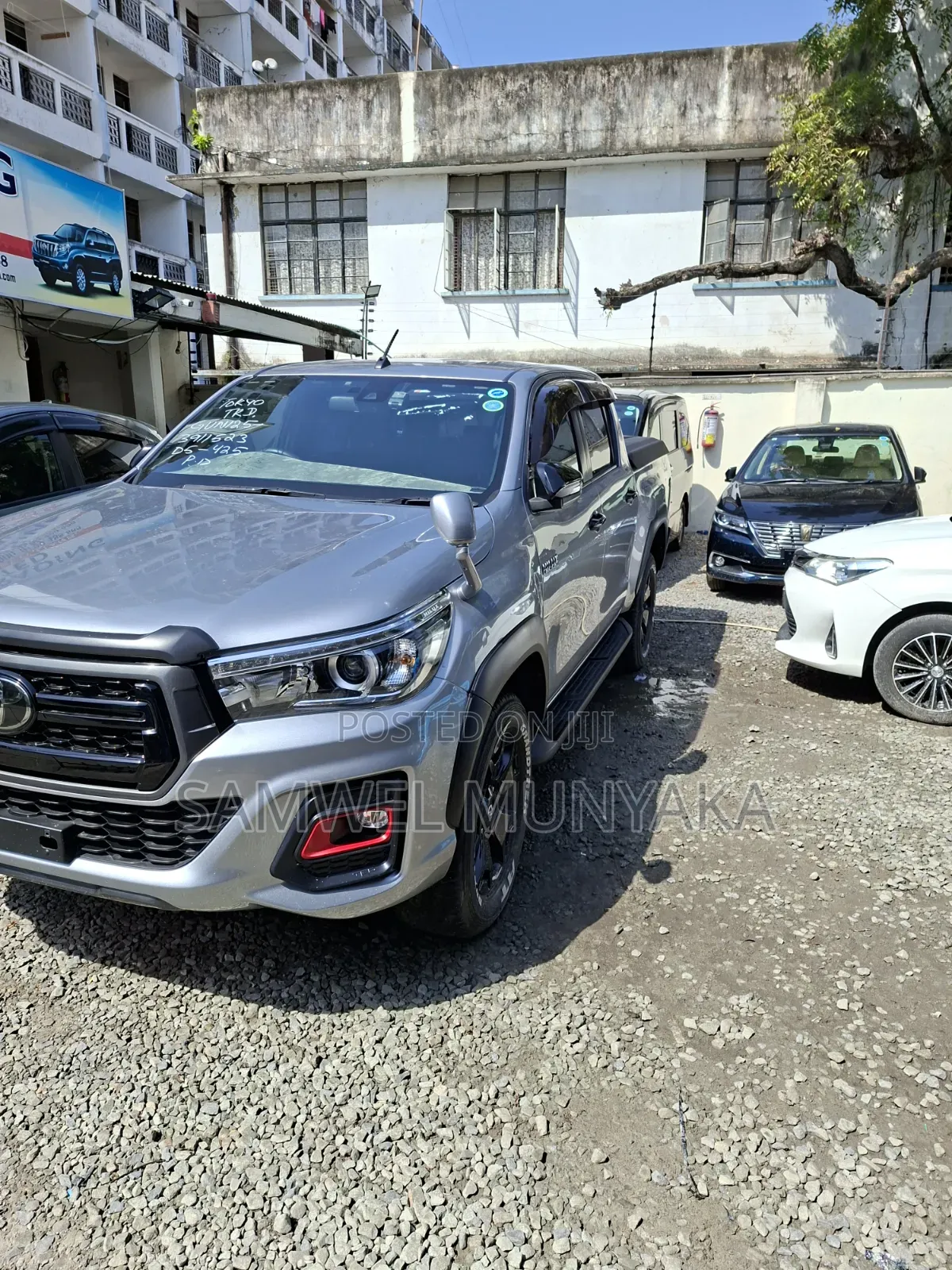 Toyota Hilux 2019 Silver