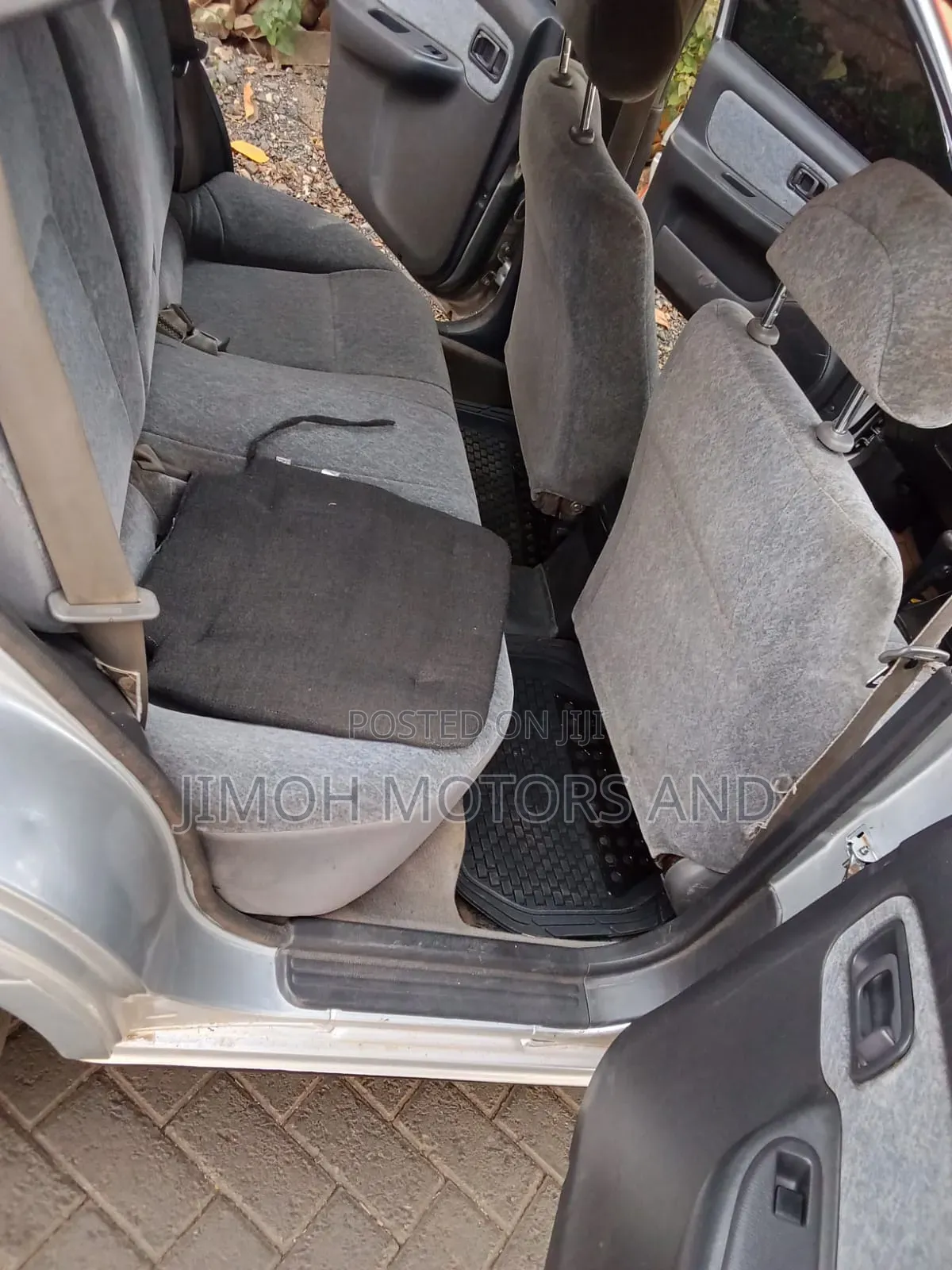 Nissan Sunny 1998 Silver