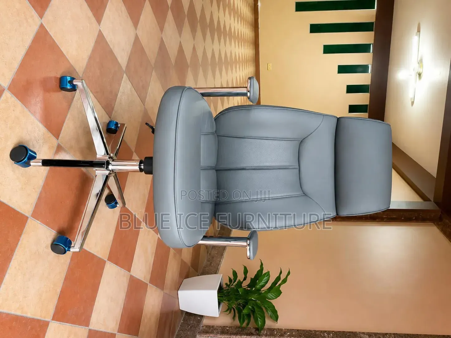 Premium Executive Leather Office Chair - High Back Ergonomic Design