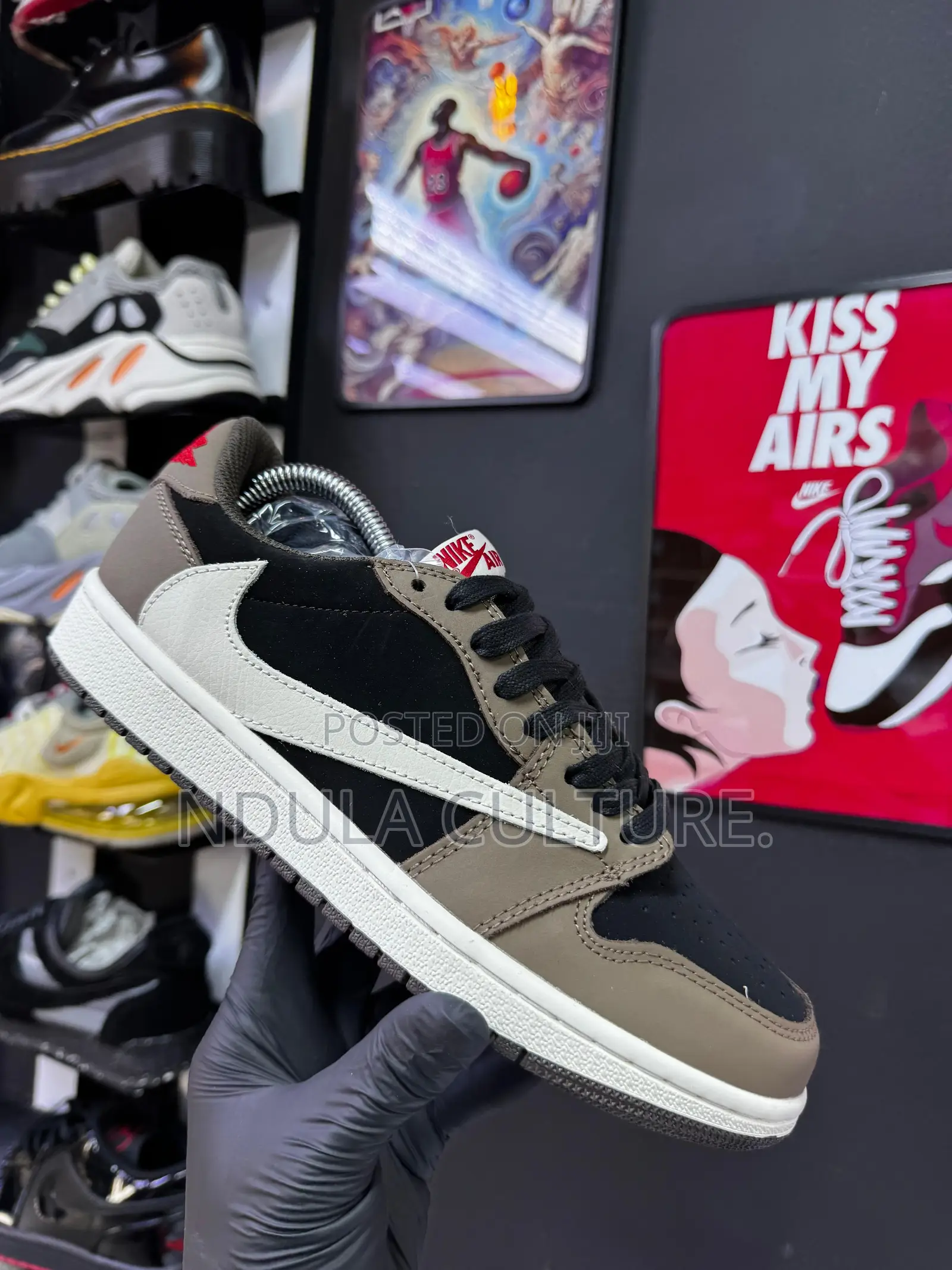 Jordan 1 Travis Scott Low Cut
