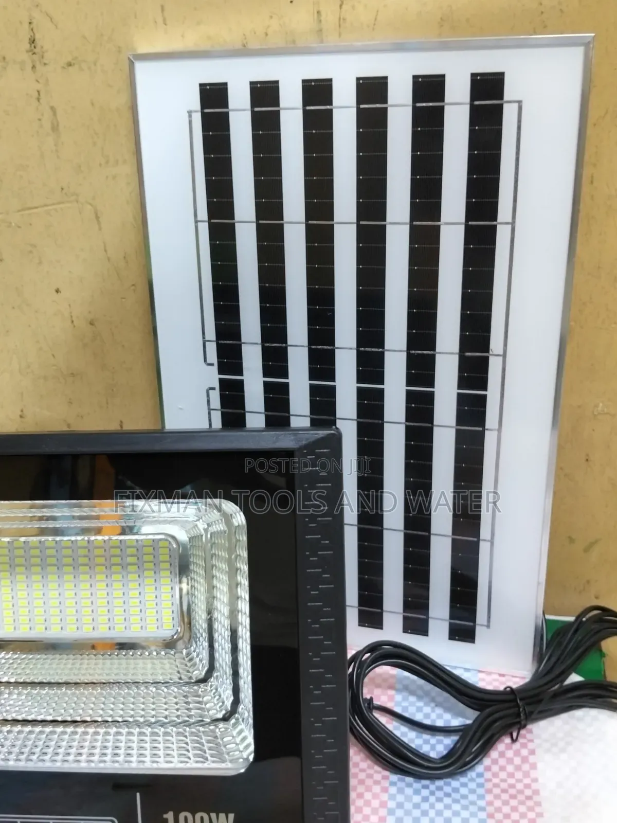 Solar Security Flood Light 100watts IP 68