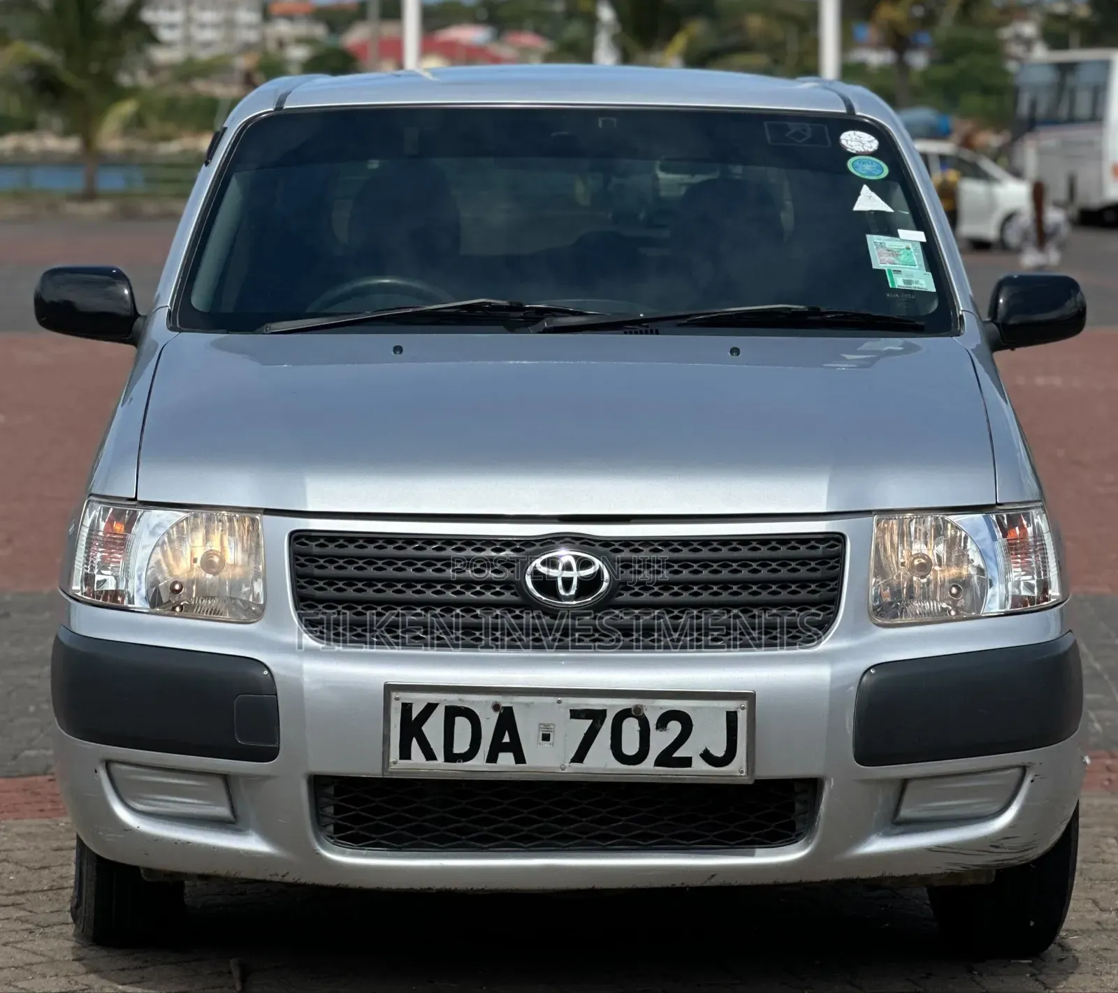 Toyota Succeed SV Premium 2014 Silver