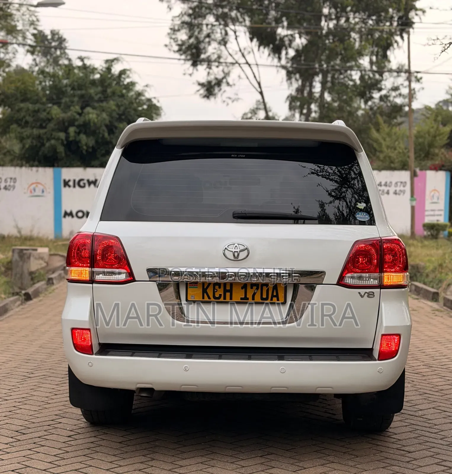 Toyota Land Cruiser Prado 2010 White
