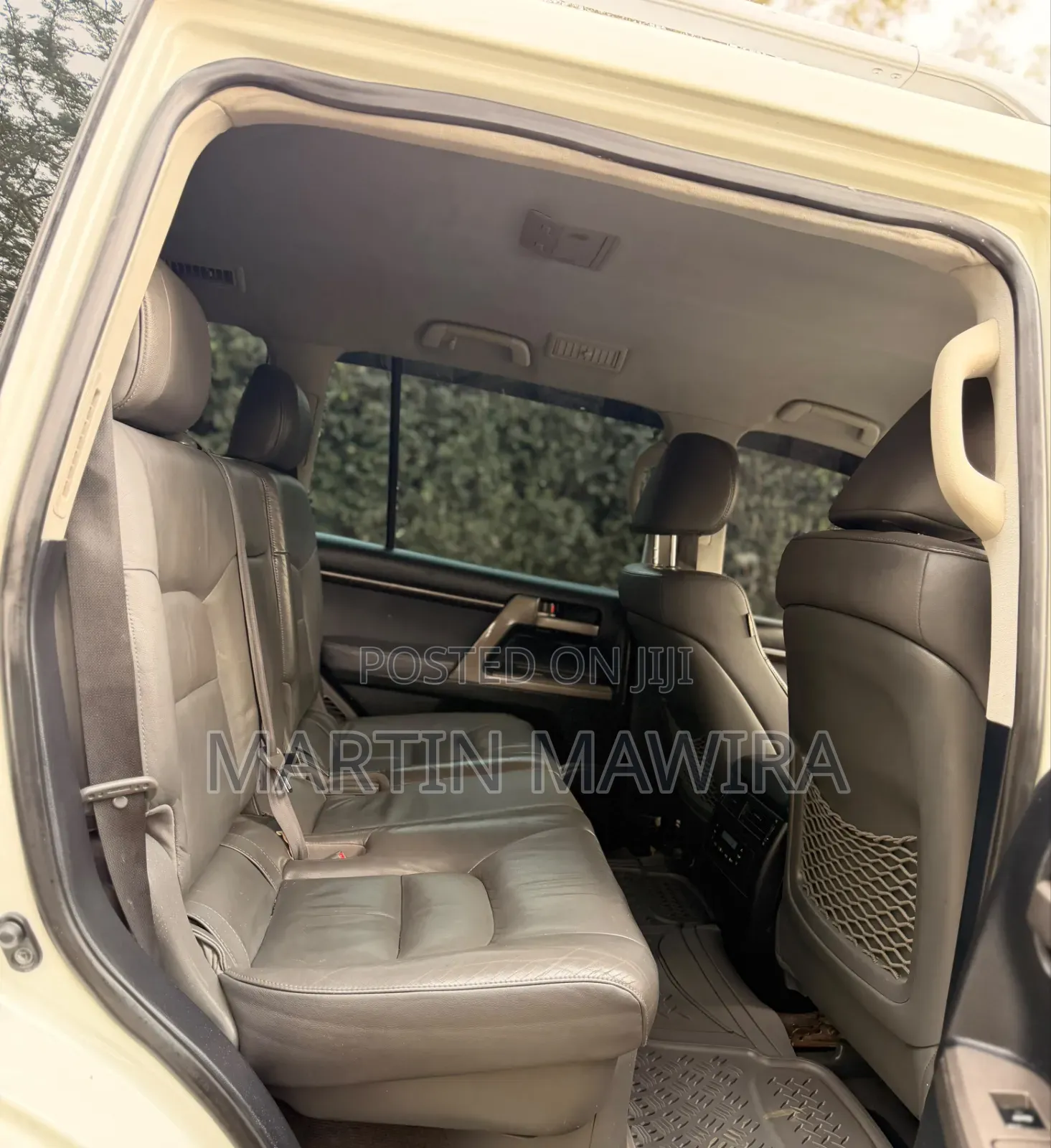 Toyota Land Cruiser Prado 2010 White
