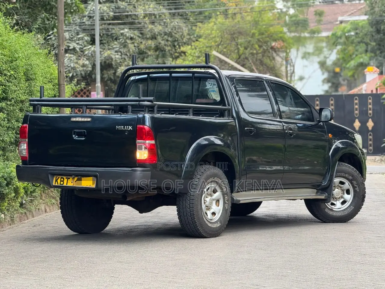 Toyota Hilux 2012 Black