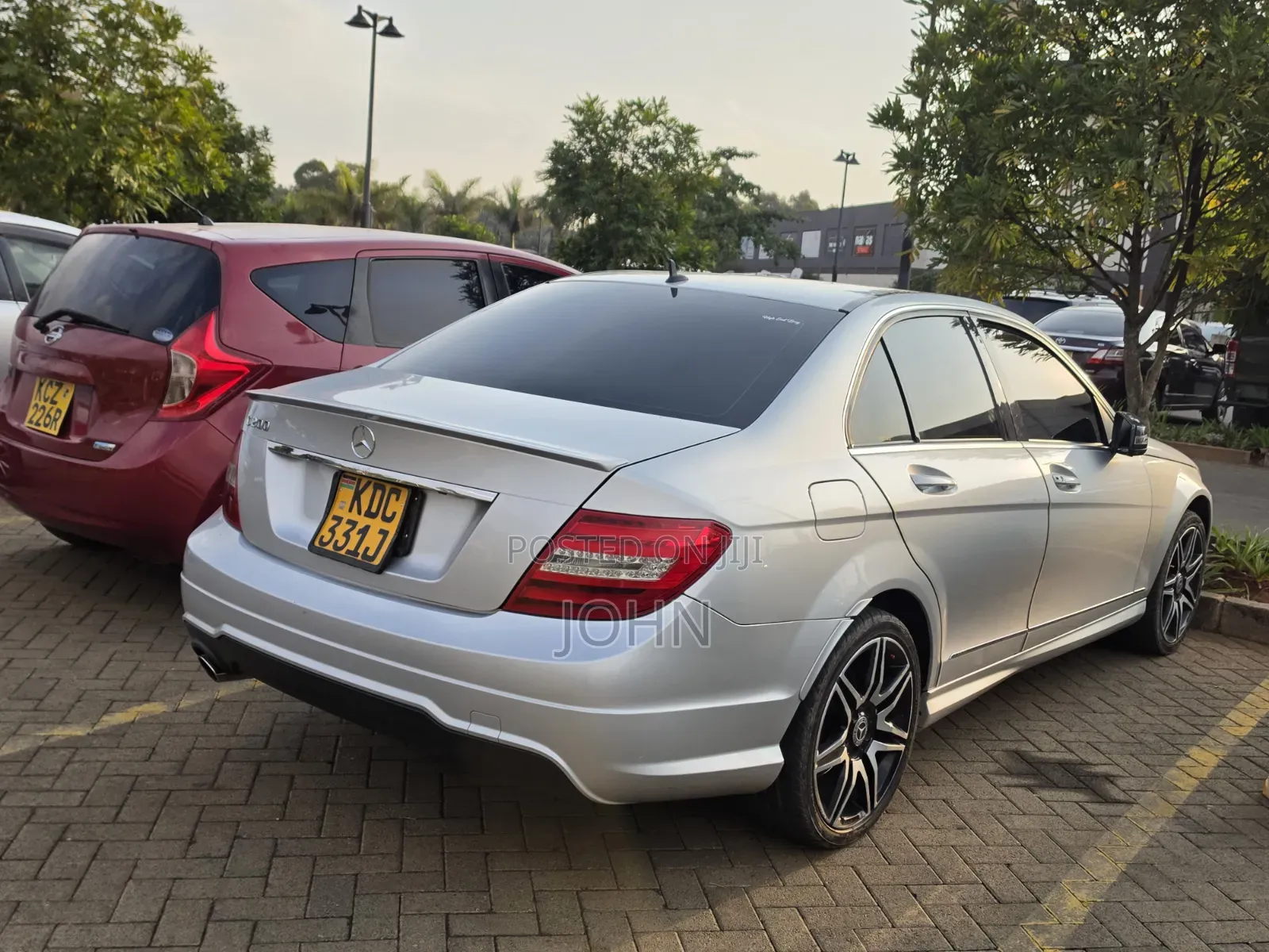 Mercedes-Benz C200 2013 Silver