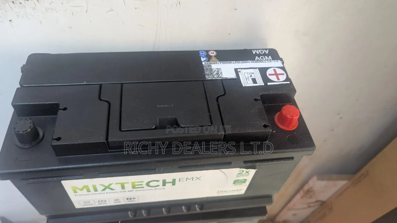 MIXTECH Din100. 12v A.G.M Car Battery