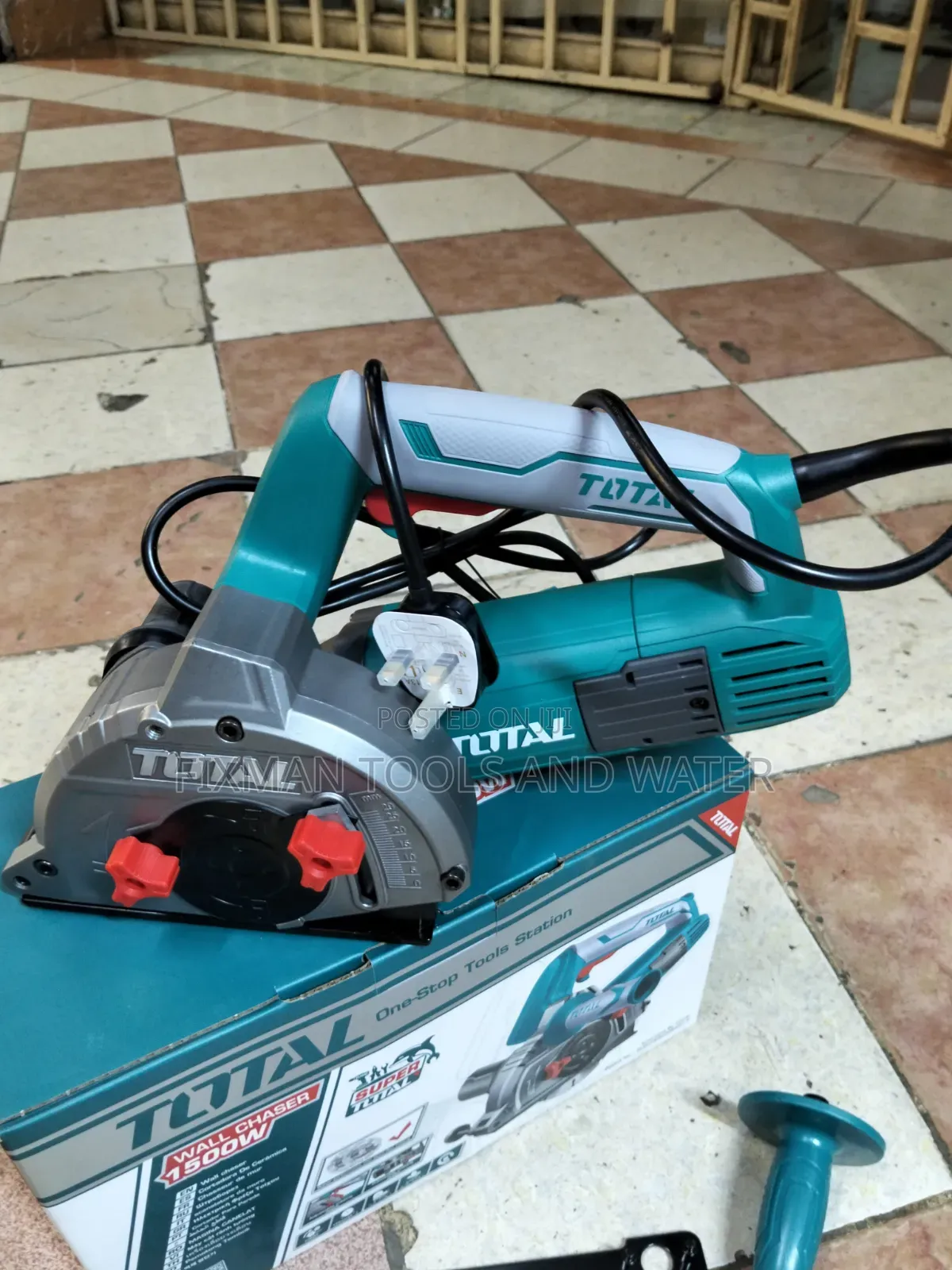 New Total Wall Chaser 1500 Watts 4 Cutting Disc Set