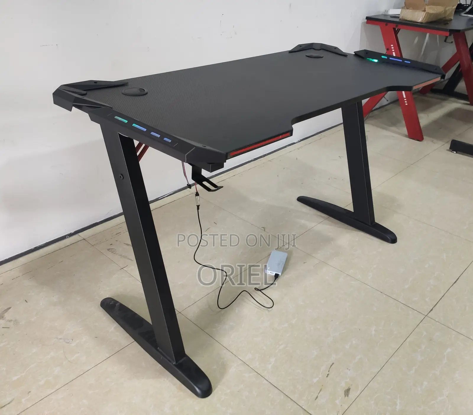 Office Desk : LED 140cm Modern Black Gaming Desk