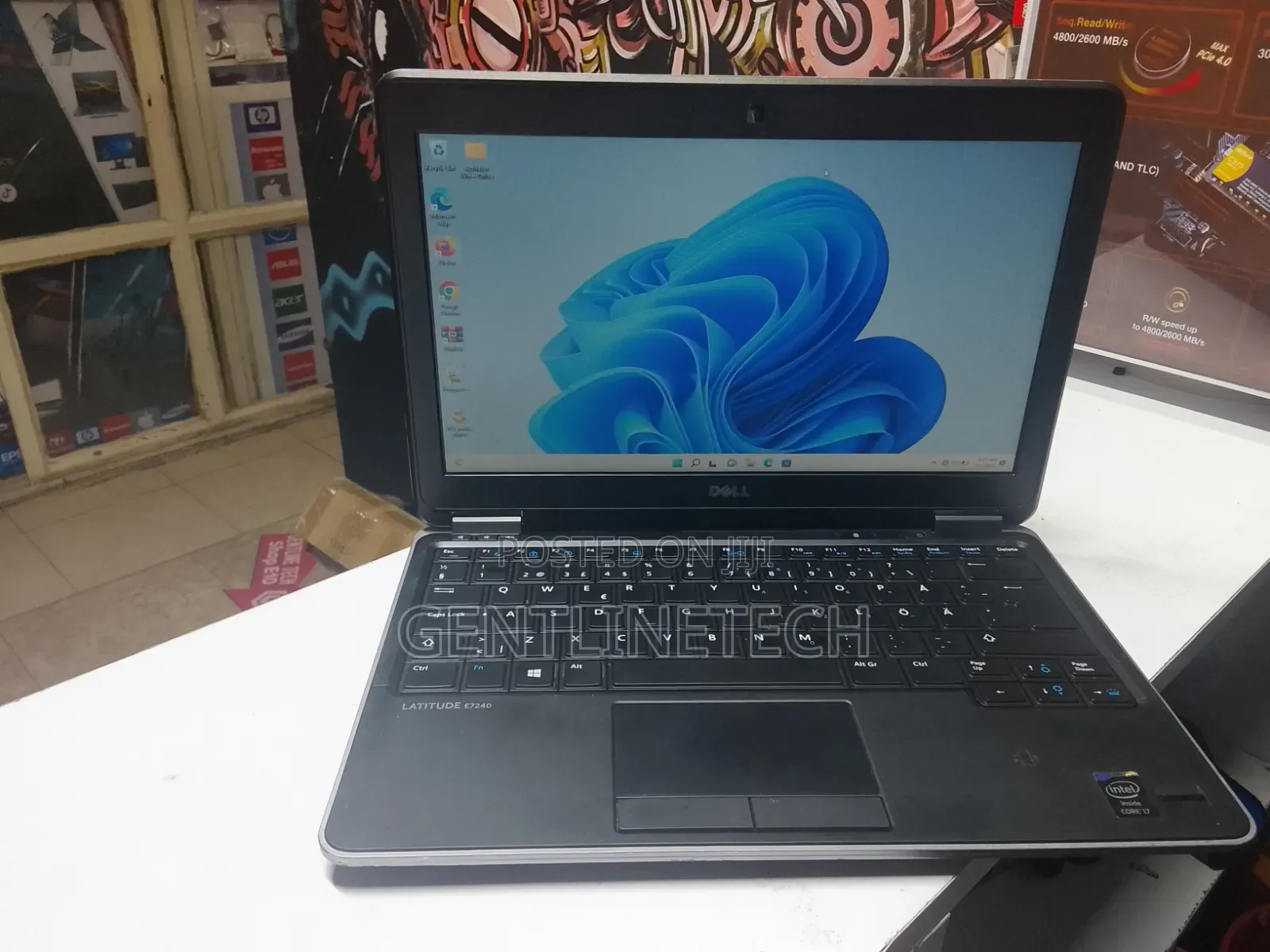 Laptop Dell Latitude E7240 8GB Intel Core i7 SSD 128GB