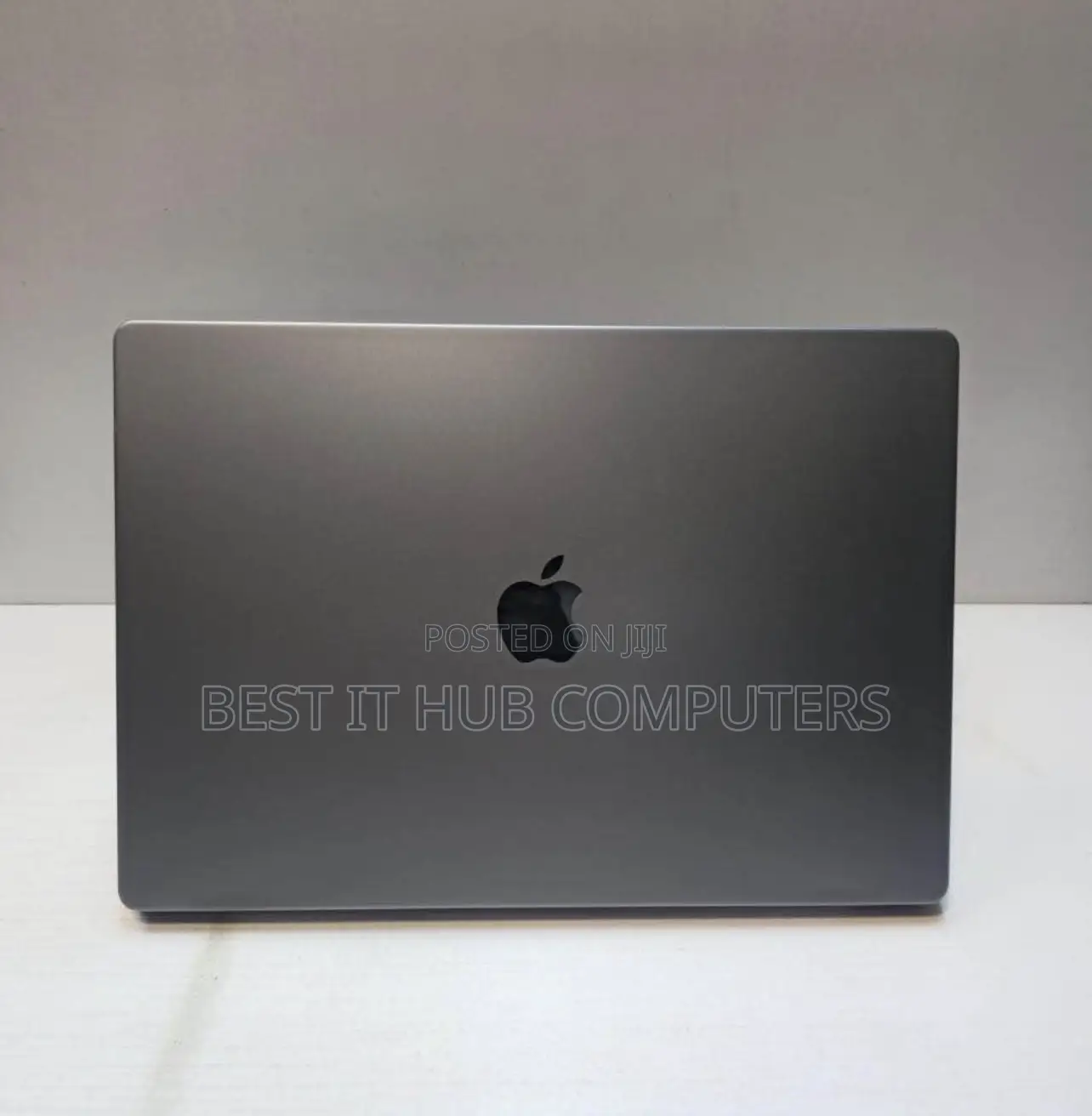 Laptop Apple MacBook Pro 2021 M1 16GB Apple M1 Pro SSD 512GB