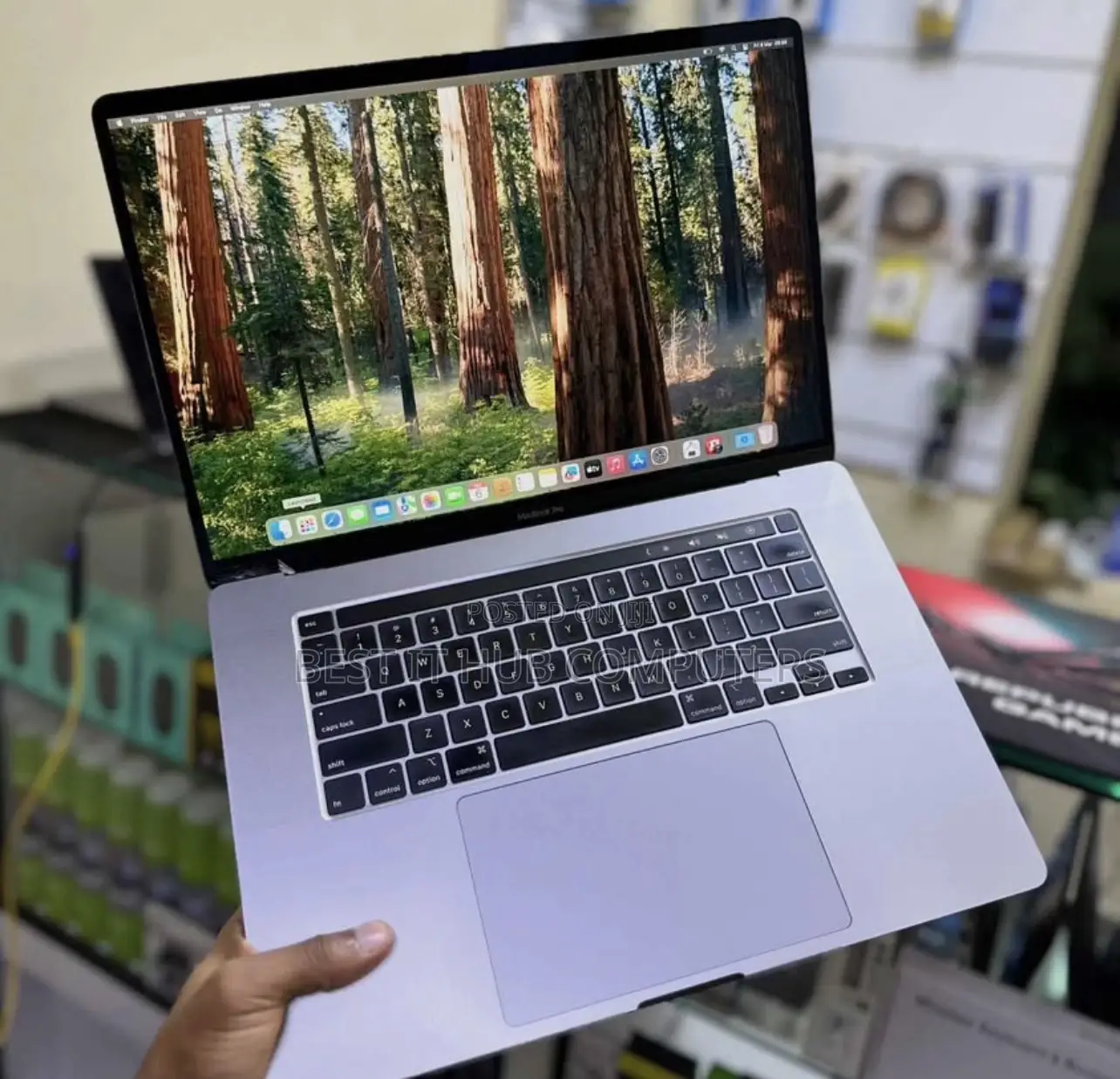 Laptop Apple MacBook Pro 2019 16GB Intel Core i7 SSD 512GB
