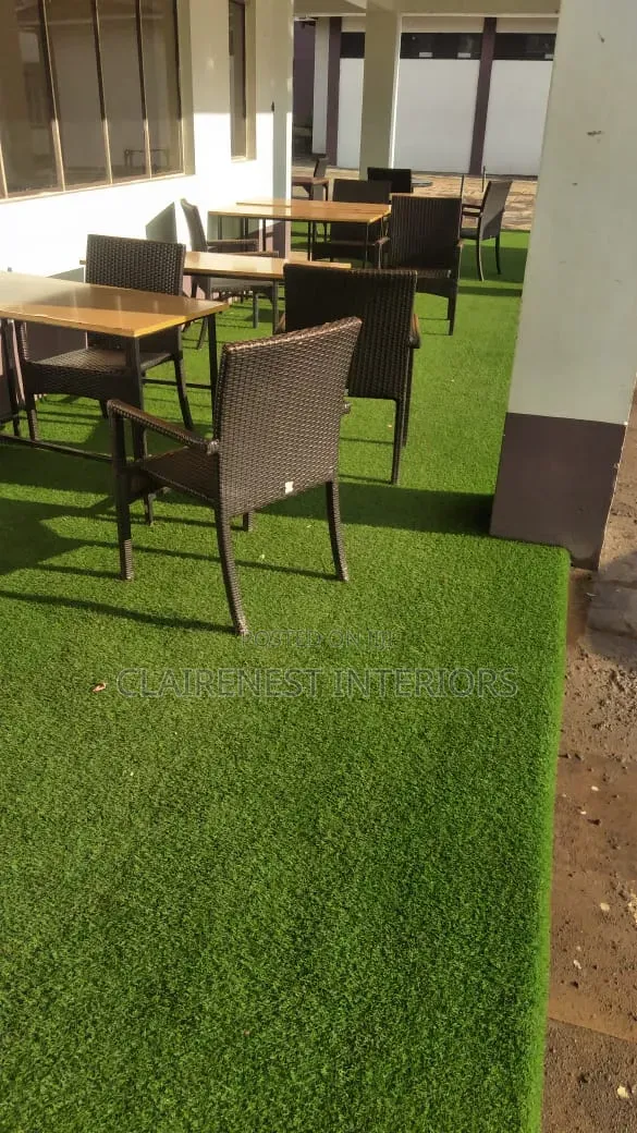 Completely Mud Free, Soft , 20mm Hotel Verandar Artificial Green Grass