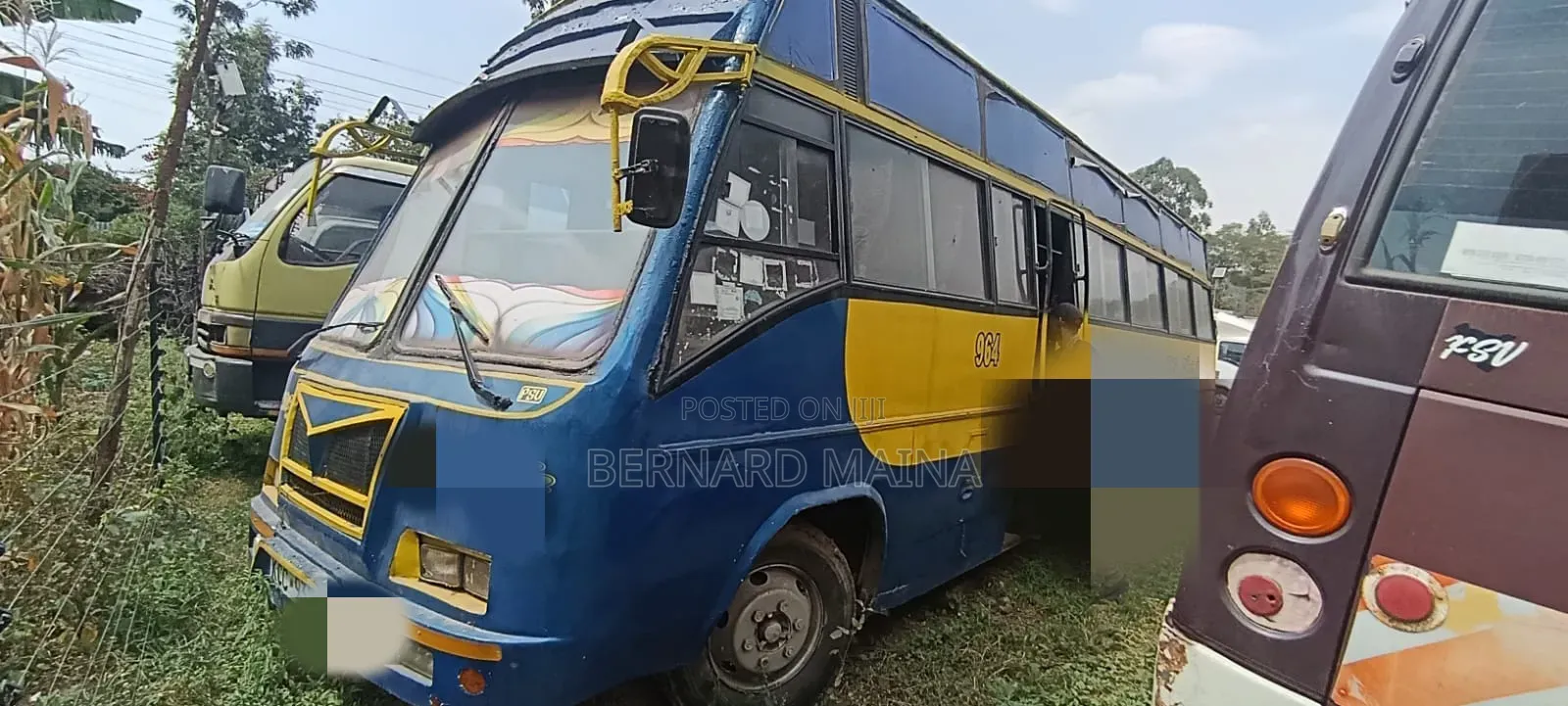 Nissan Caravan (Urvan) 2015 Blue