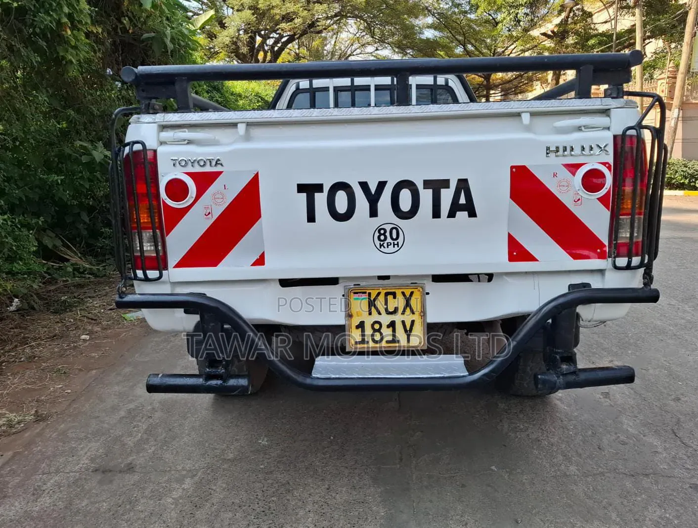 Toyota Hilux 2009 White