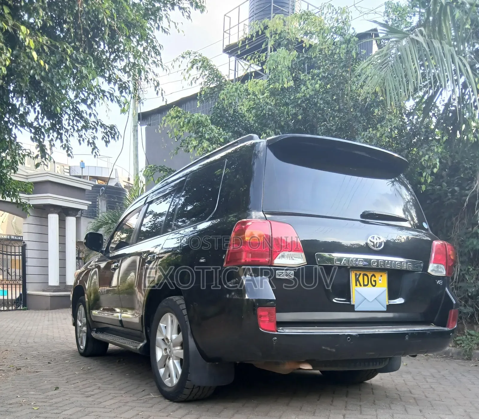 Toyota Land Cruiser 2014