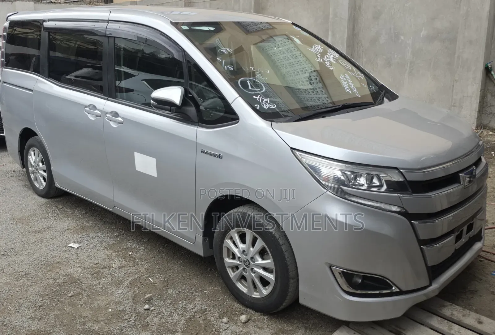 Toyota Noah 2020 Silver